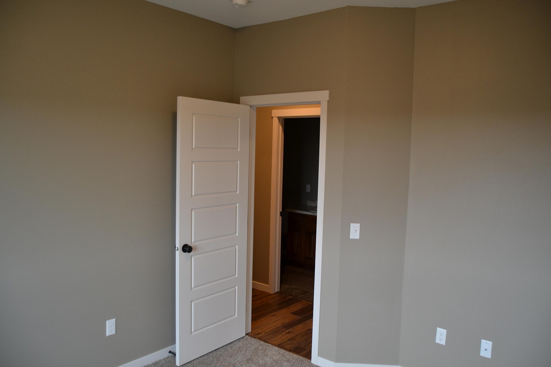 212 Birch Avenue, Aurora, SD 57002