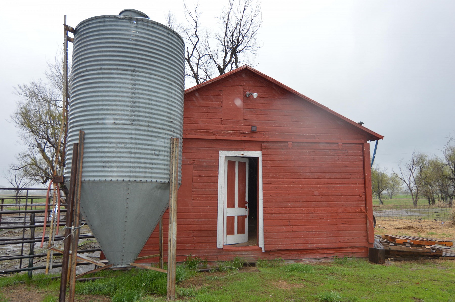 22542 SD Hwy 37 Highway, Woonsocket, SD 57385