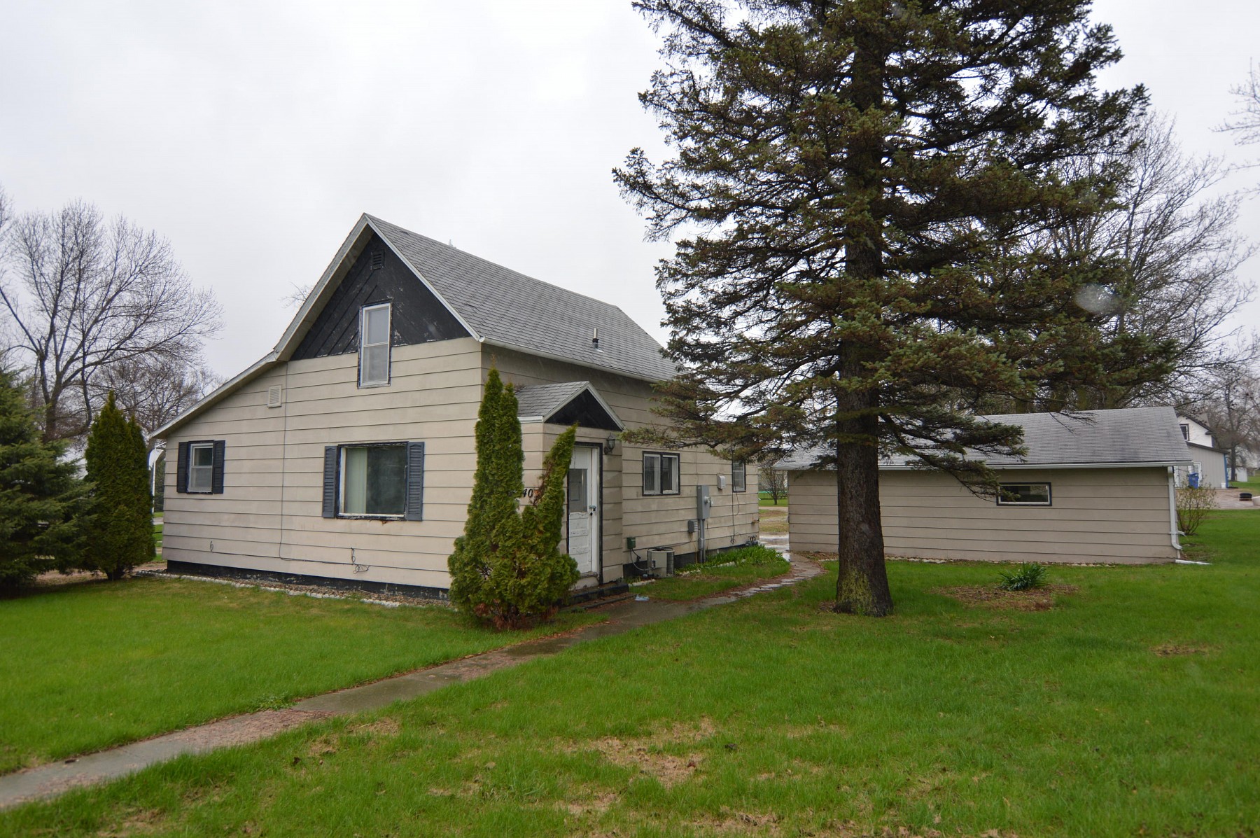 405 3rd Street, Arlington, SD 57212