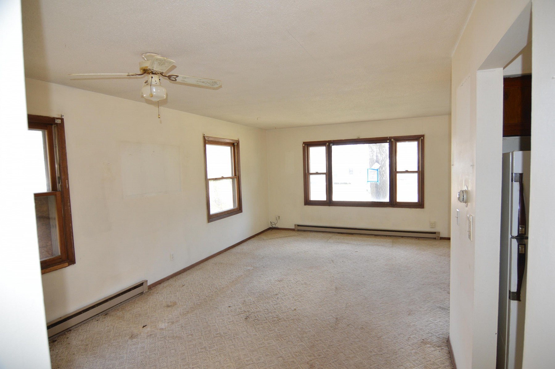 610 3rd Street NW, Madison, SD 57042