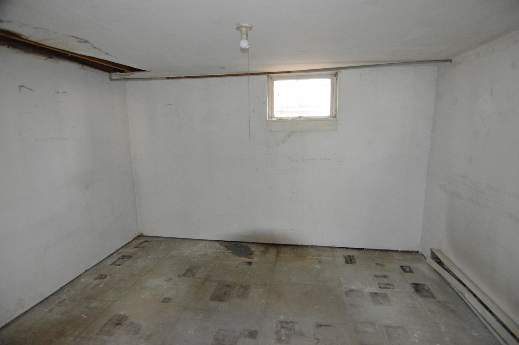 610 3rd Street NW, Madison, SD 57042