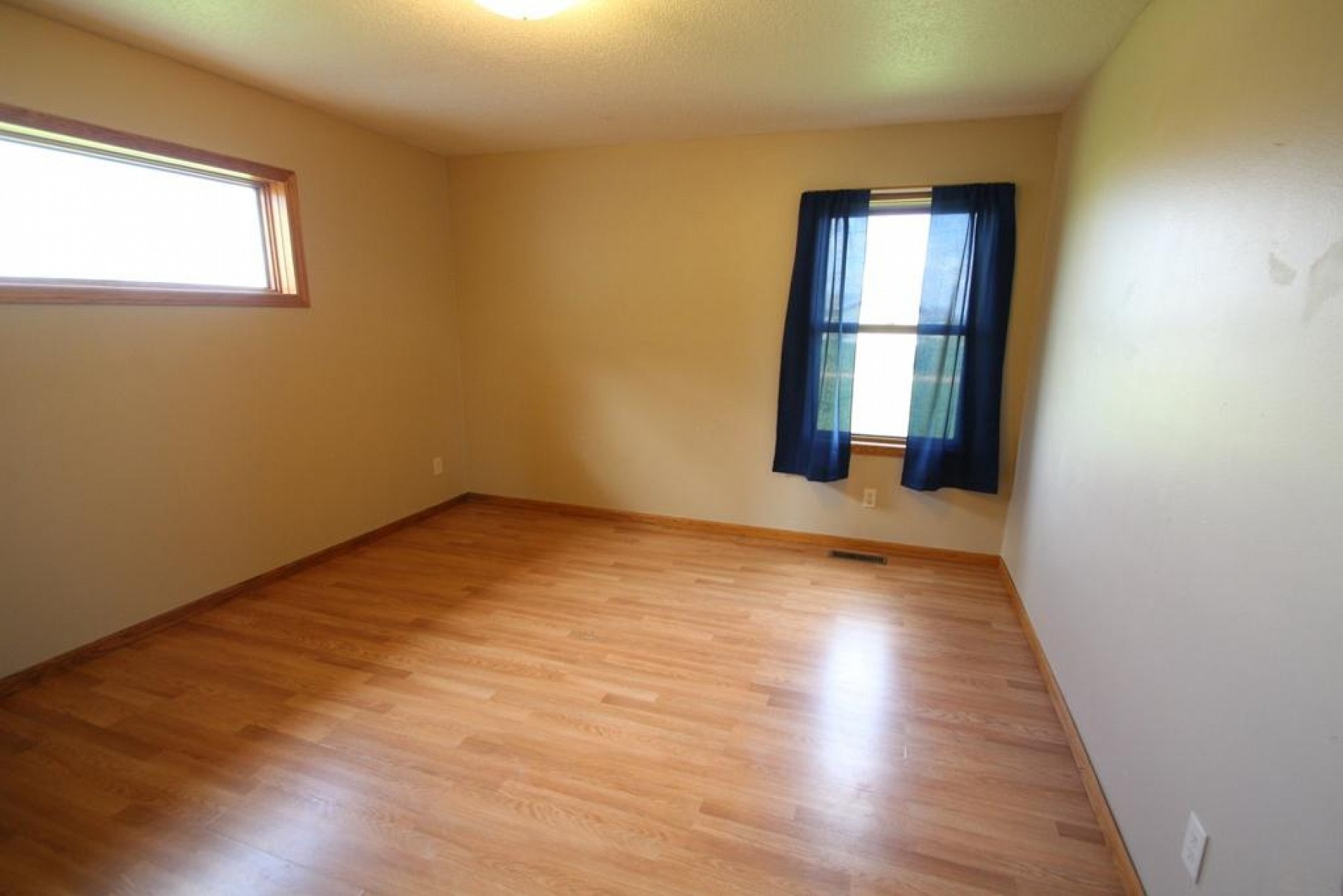 402 Nicki Street, Elkton, SD 57026