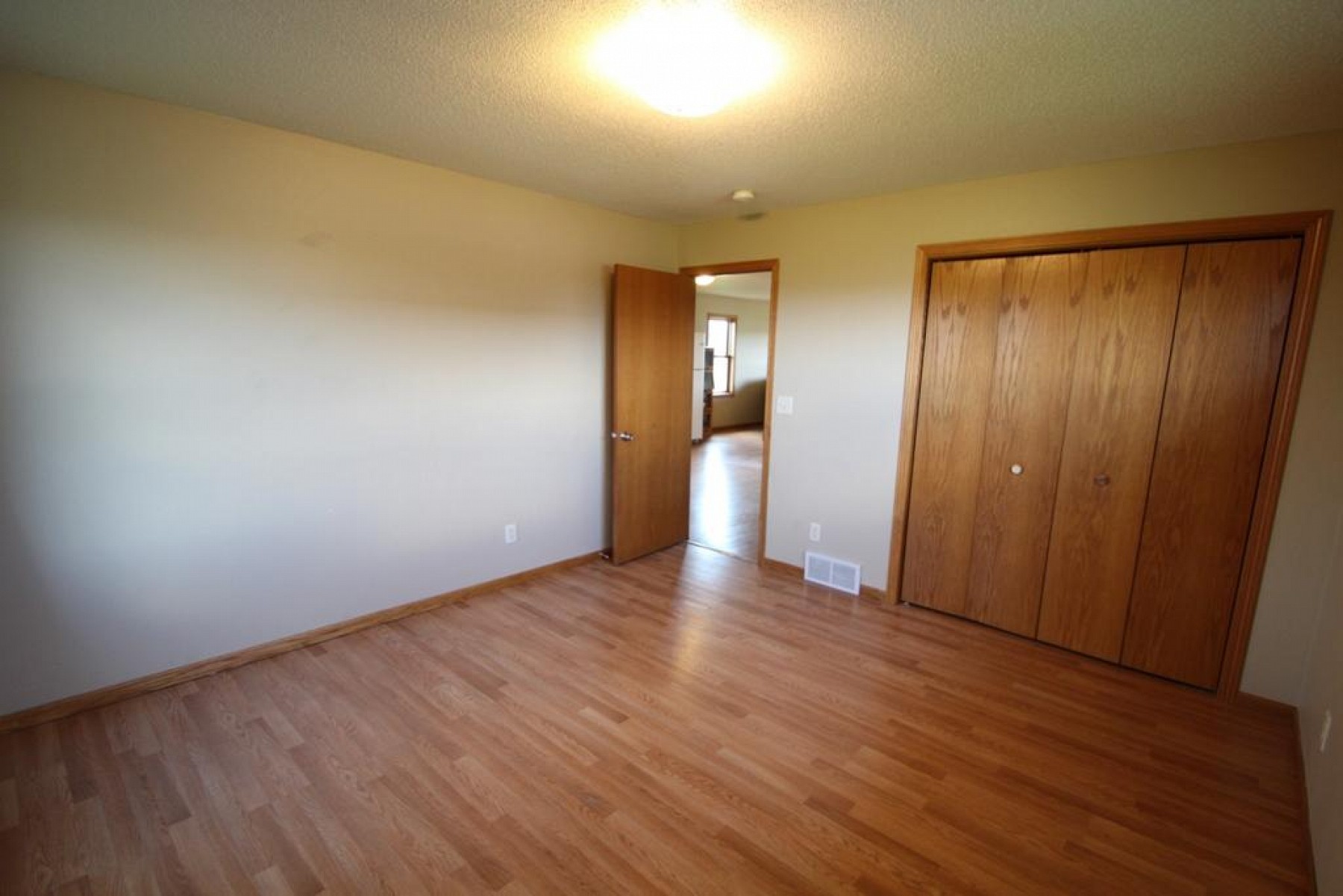 402 Nicki Street, Elkton, SD 57026