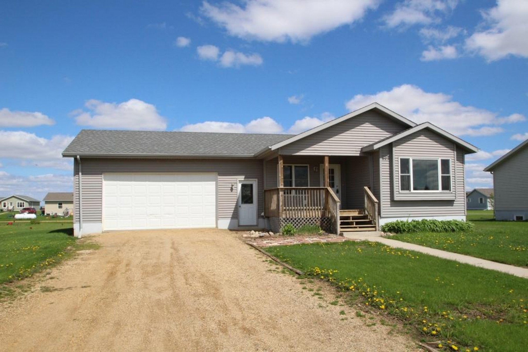 402 Nicki Street, Elkton, SD 57026