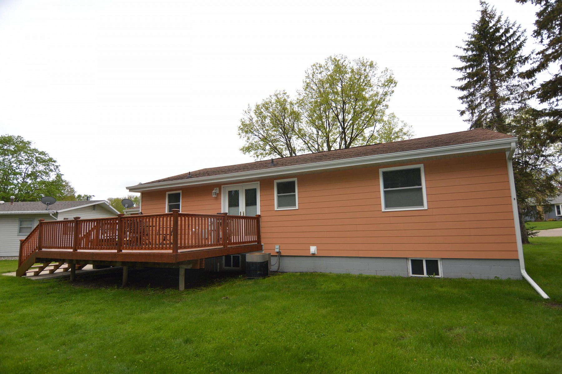 400 Ohio Drive, Brookings, SD 57006