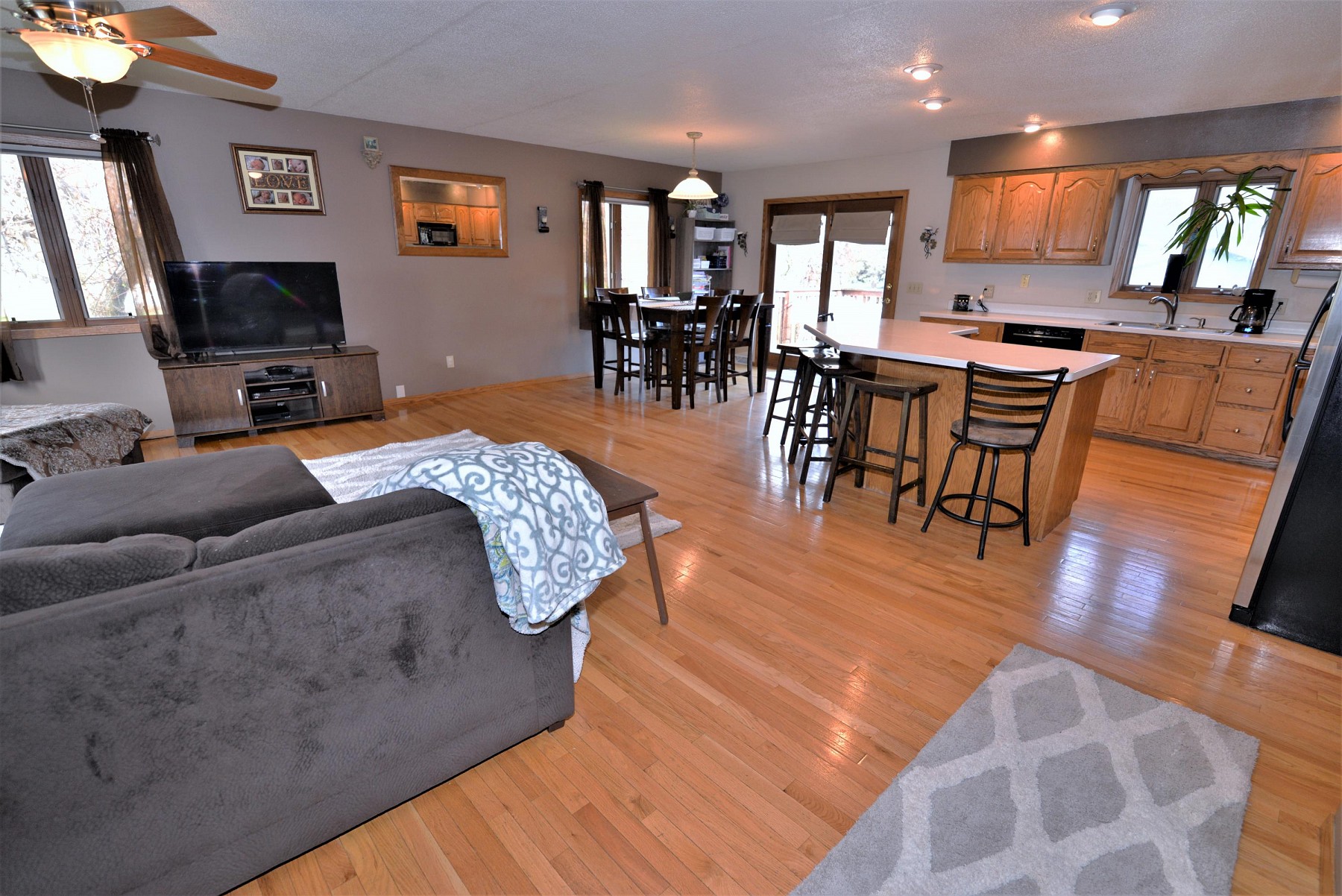 105 Jefferson Avenue, Volga, SD 57071