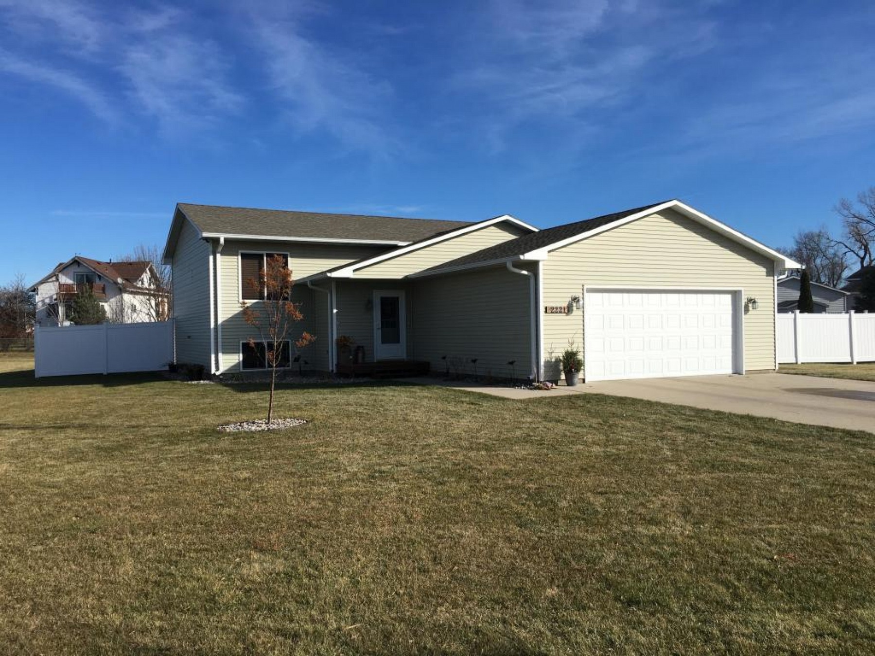 2221 Rhonda Road, Brookings, SD 57006