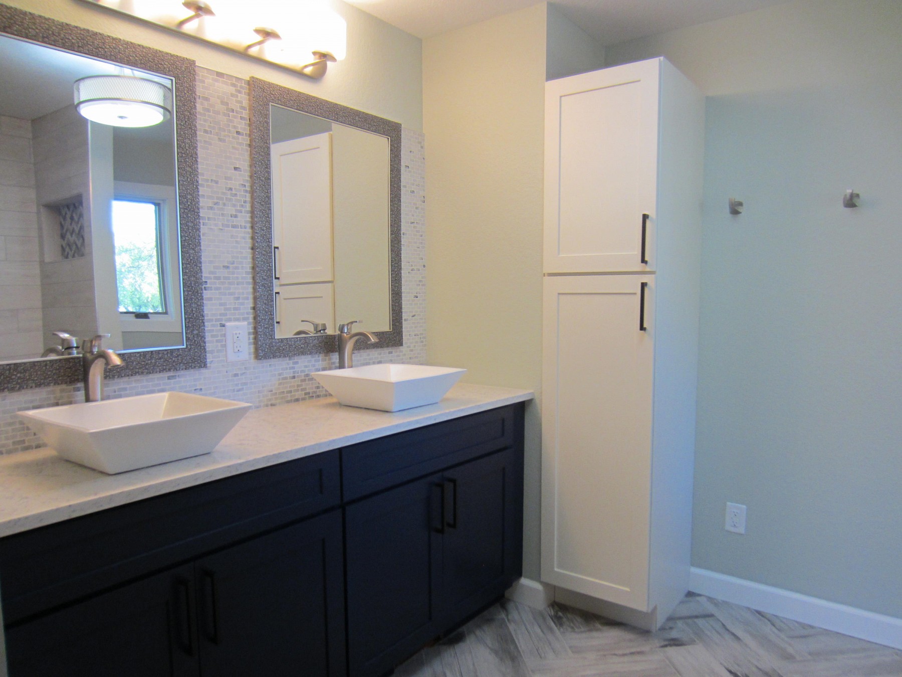 1017 Vine Street, Brookings, SD 57006