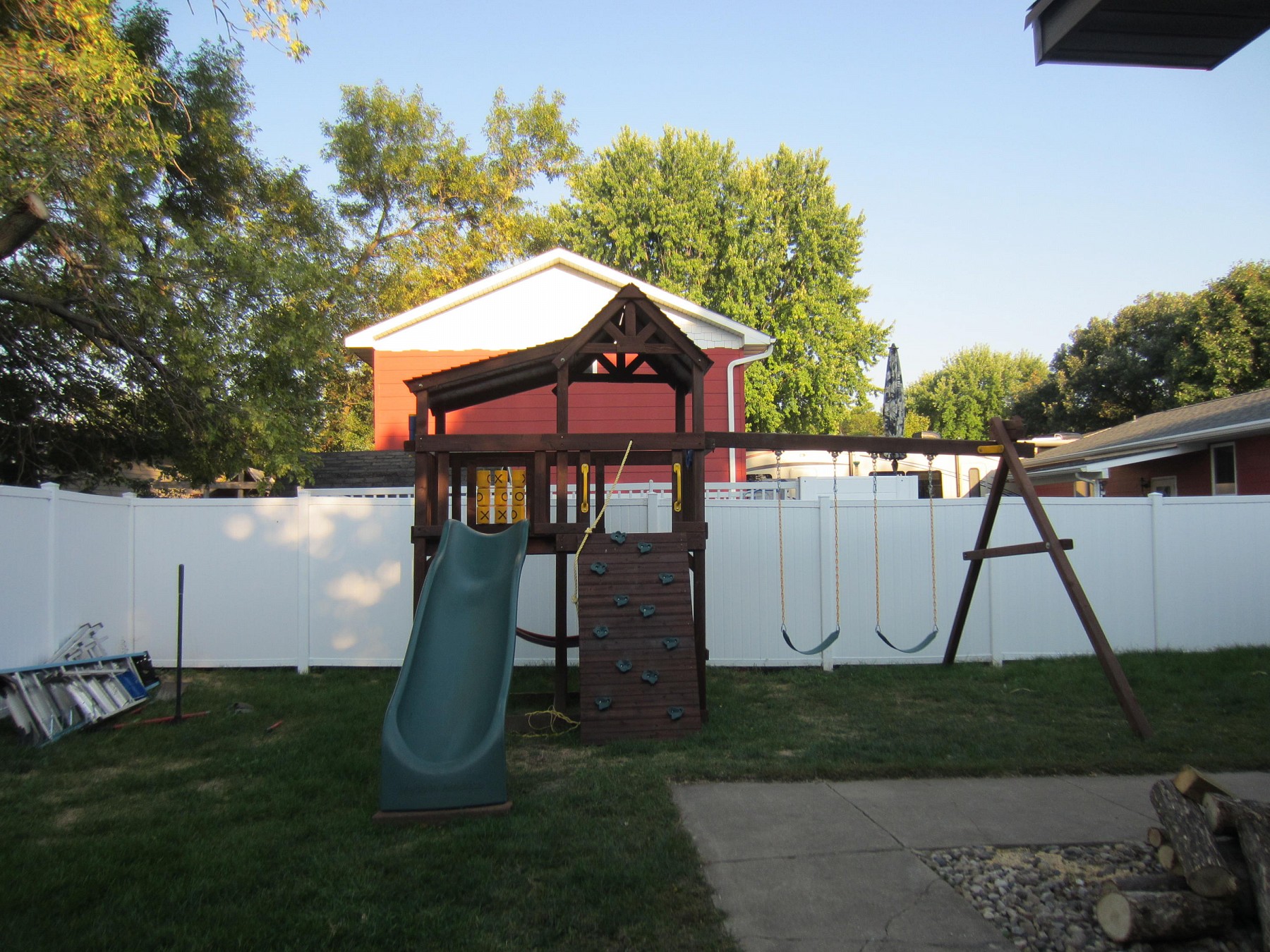 1017 Vine Street, Brookings, SD 57006