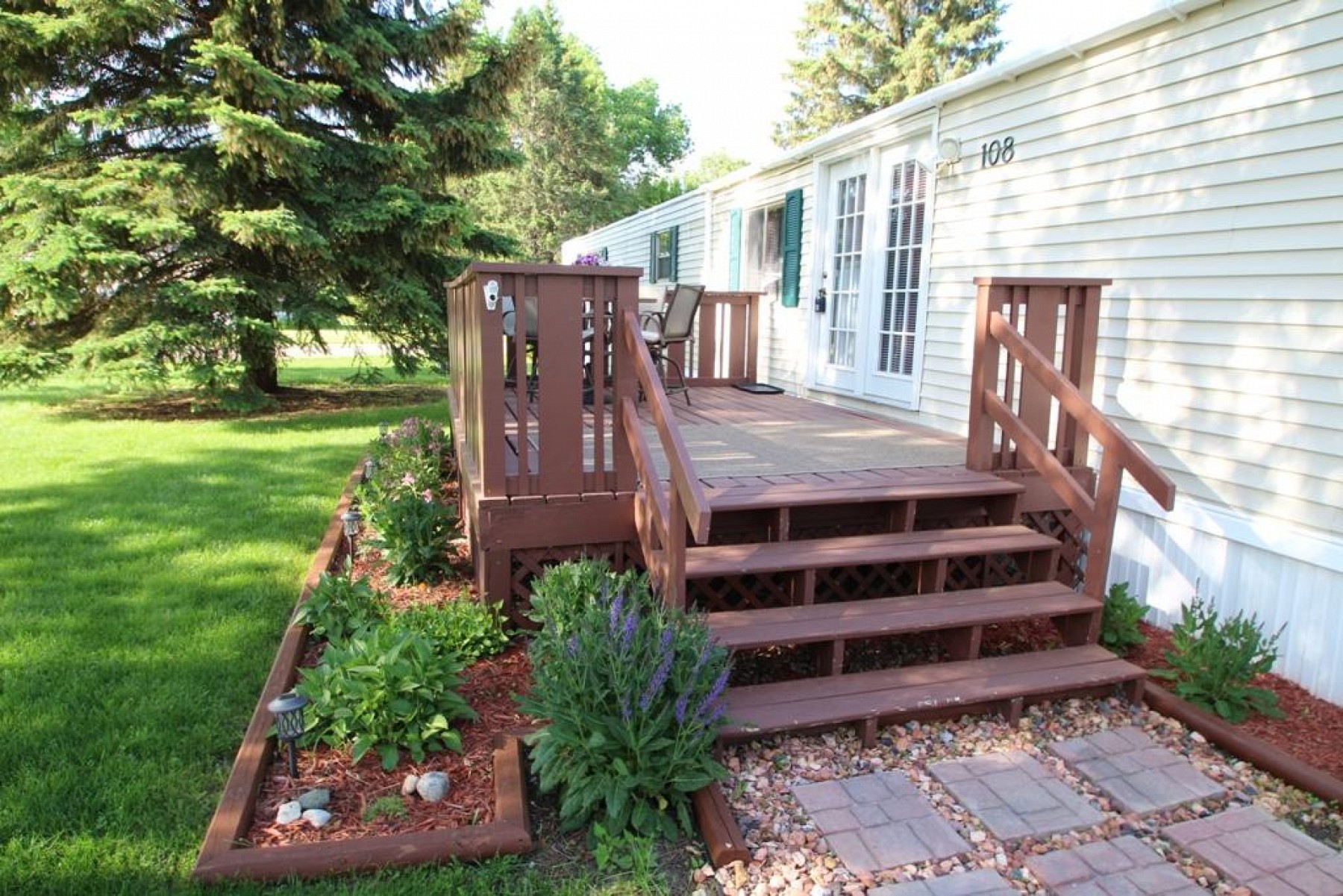 108 Wagon Wheel Circle, Brookings, SD 57006