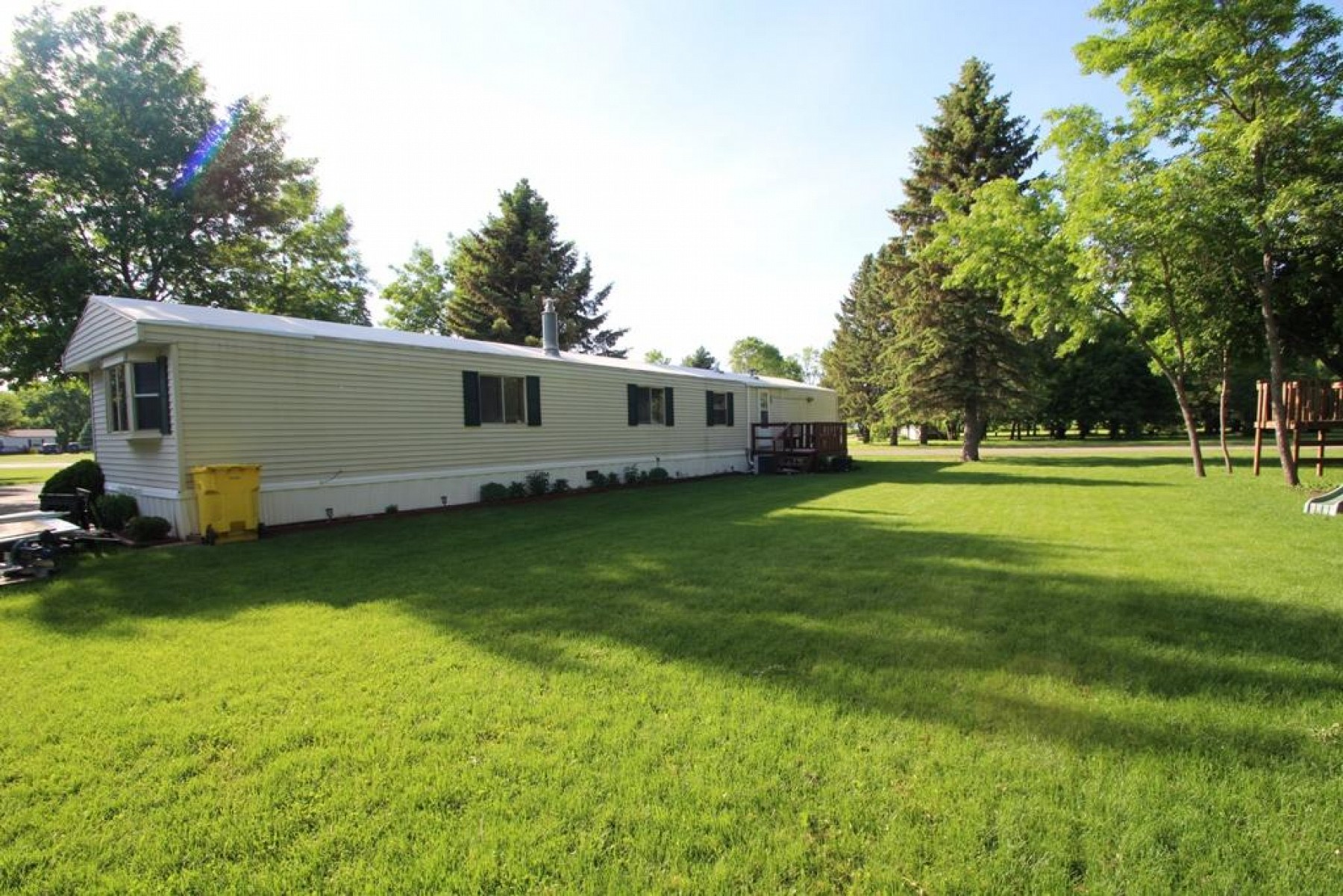 108 Wagon Wheel Circle, Brookings, SD 57006