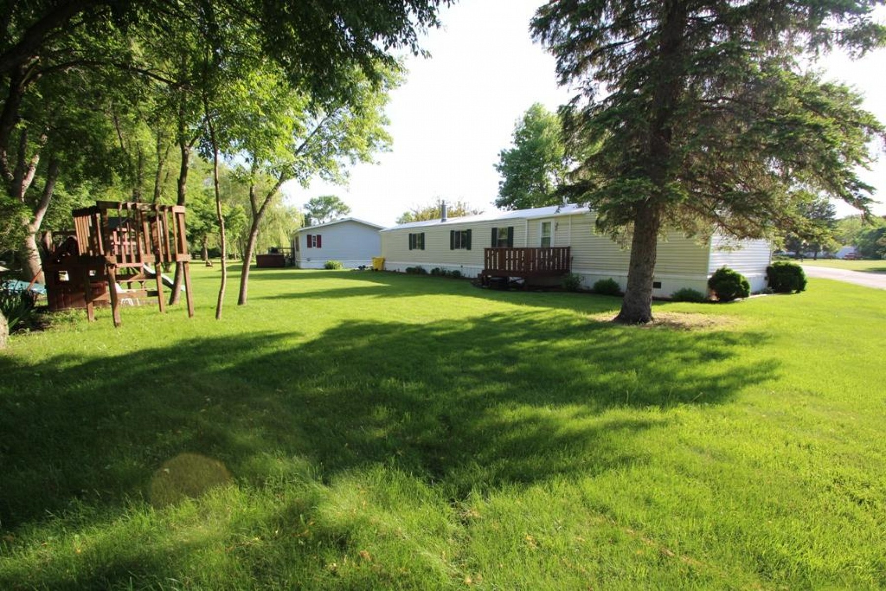 108 Wagon Wheel Circle, Brookings, SD 57006