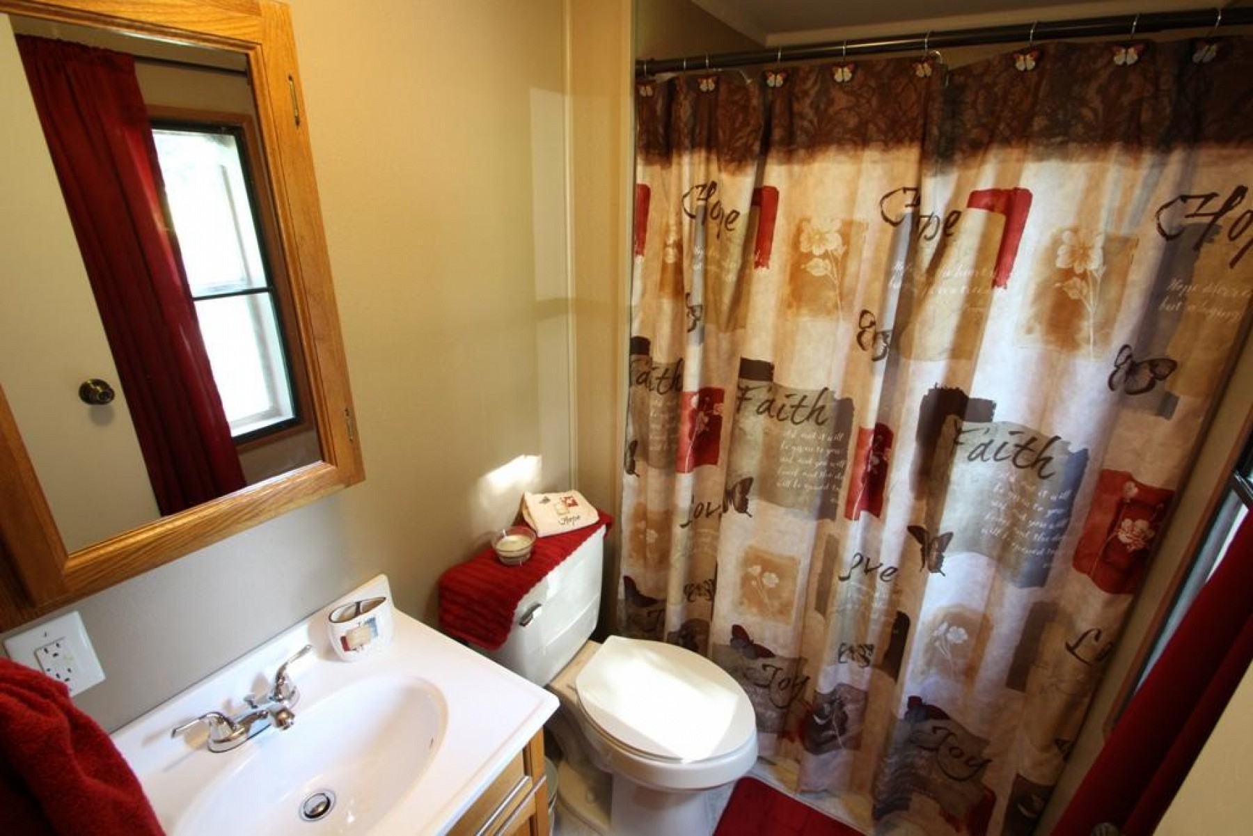 108 Wagon Wheel Circle, Brookings, SD 57006