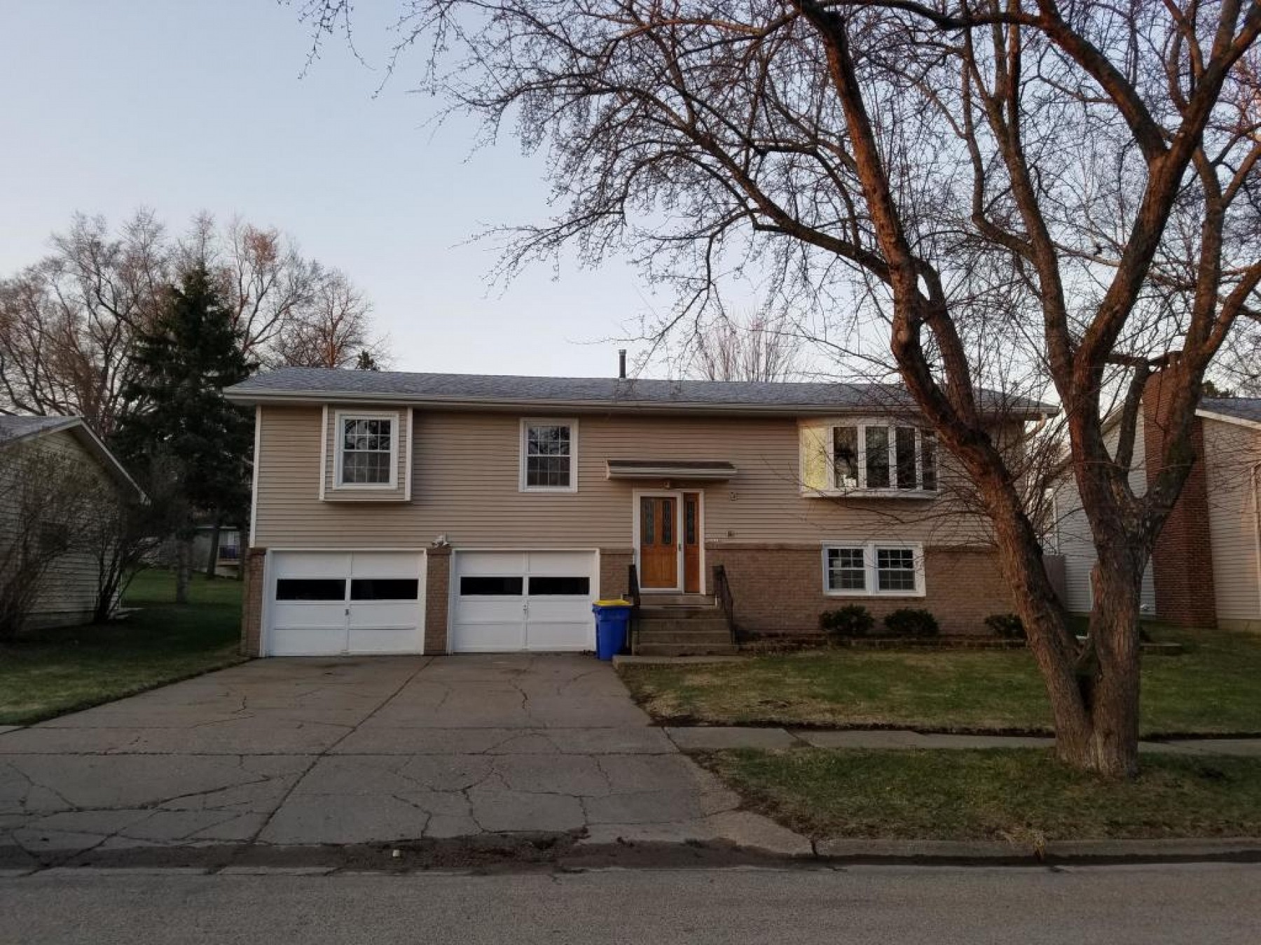 2018 Morningside Drive, Brookings, SD 57006