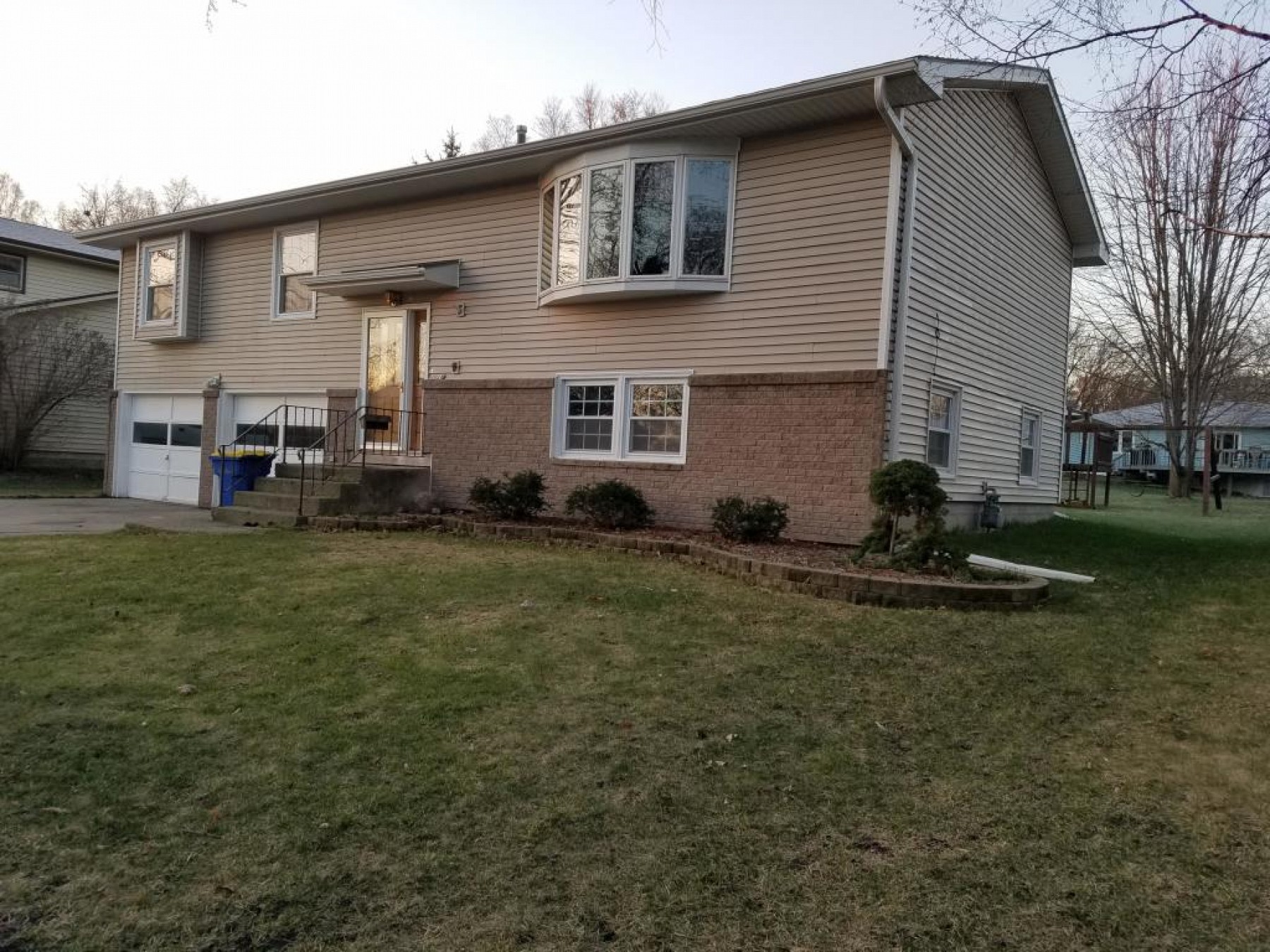 2018 Morningside Drive, Brookings, SD 57006