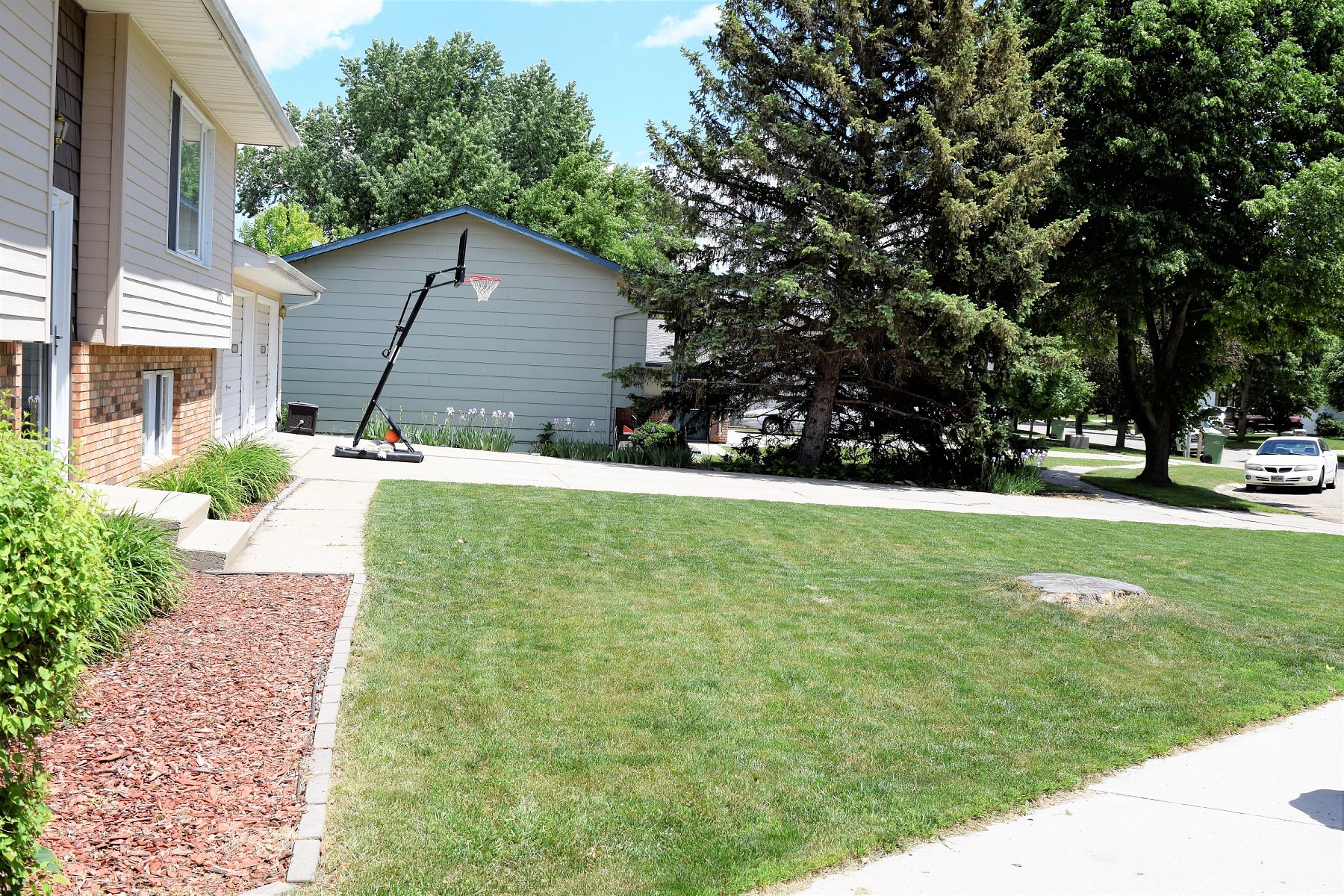 1123 Squire Court, Brookings, SD 57006