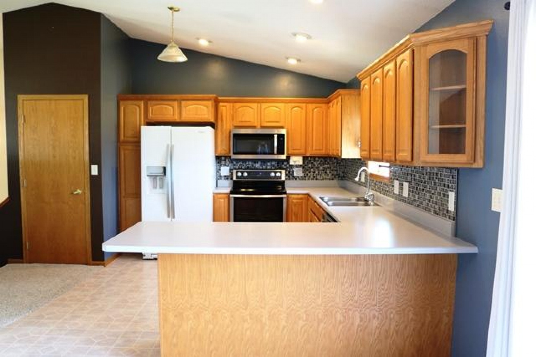 1516 17th Avenue S, Brookings, SD 57006