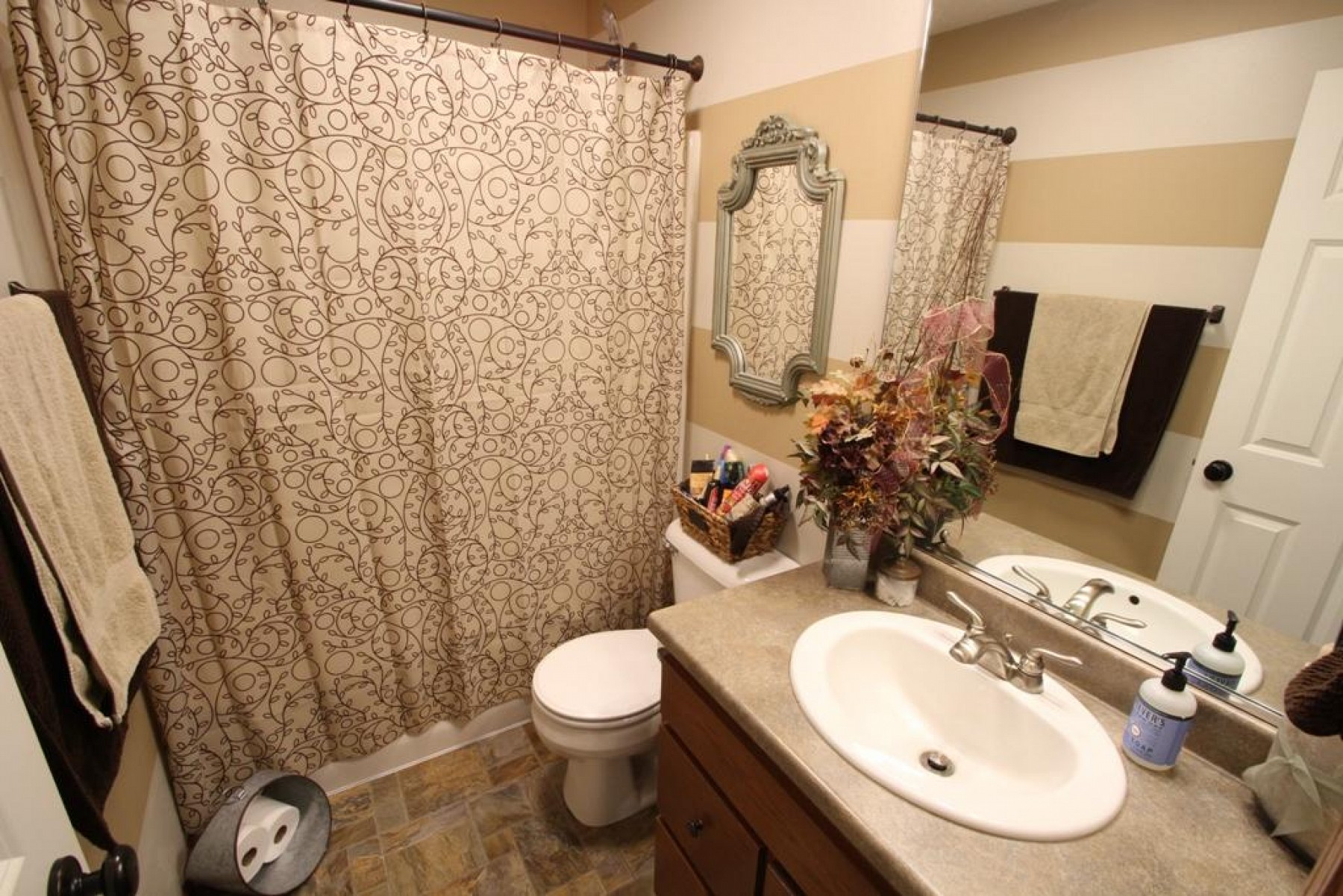 726 Sonoma Valley Street, Brookings, SD 57006