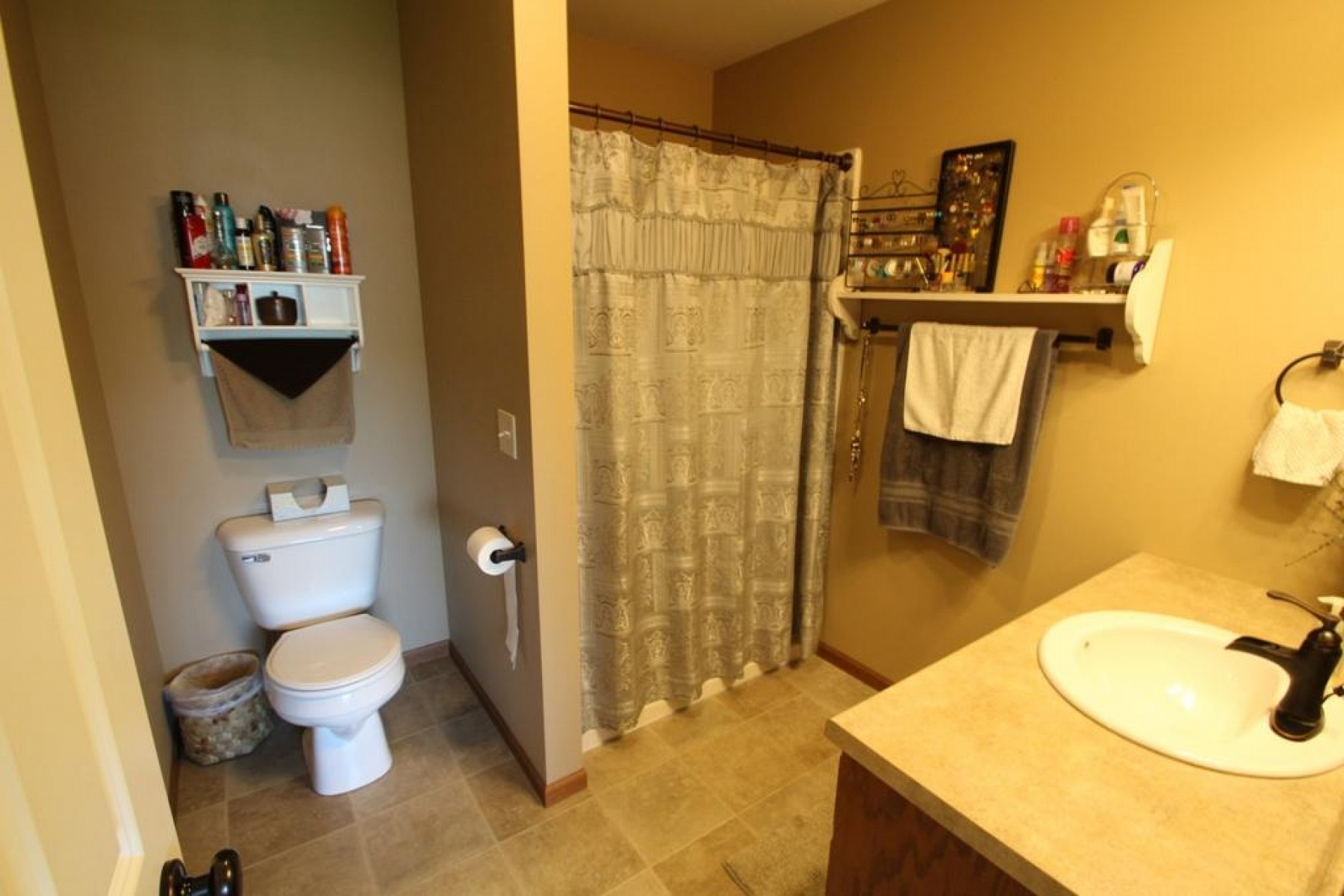 726 Sonoma Valley Street, Brookings, SD 57006