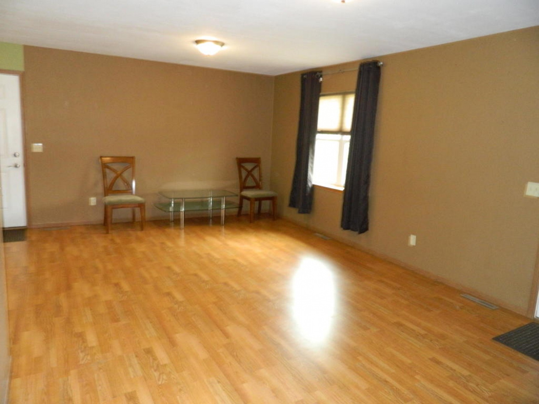 119 Twin Oaks Lane, Brookings, SD 57006