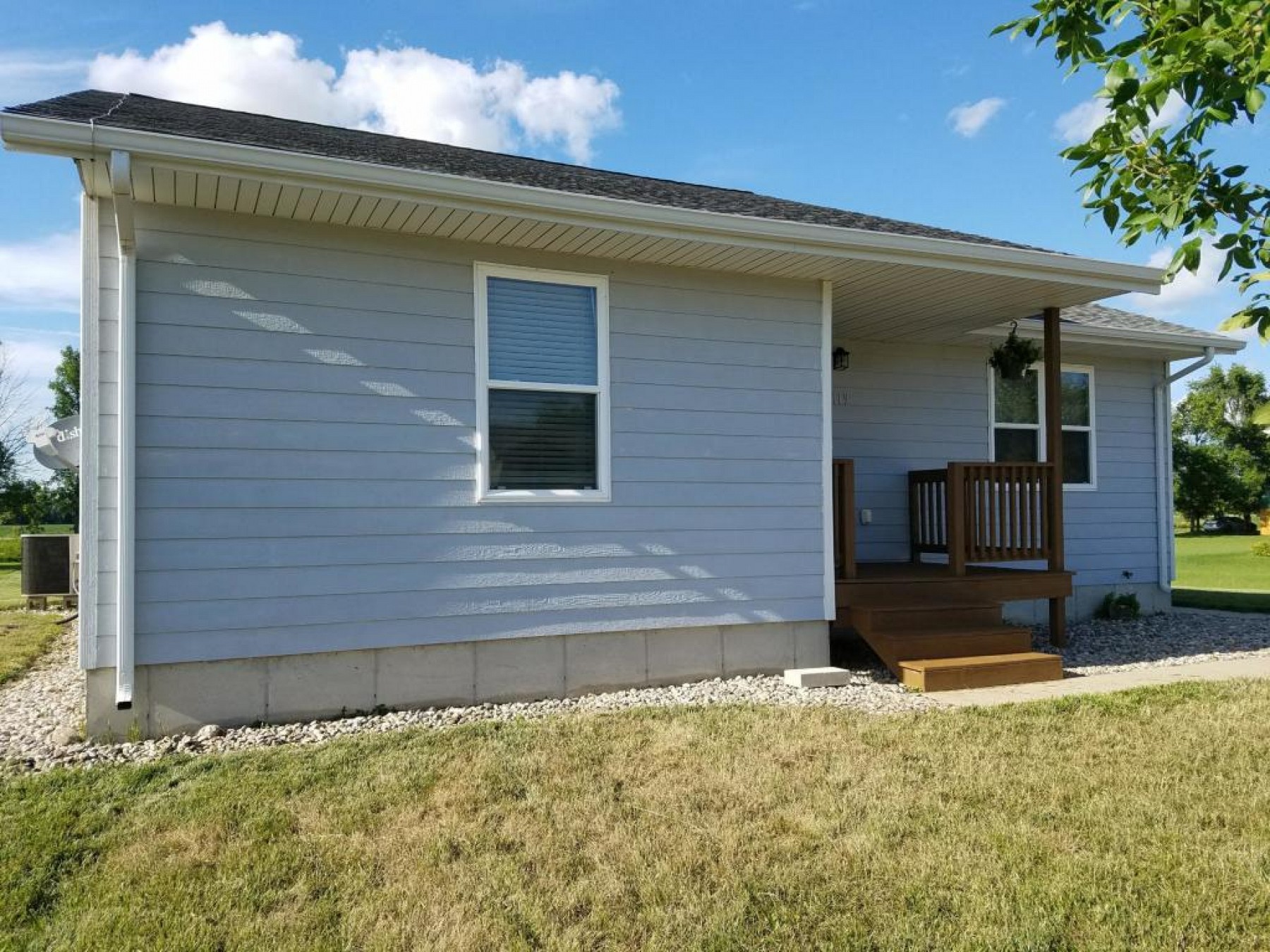 119 Twin Oaks Lane, Brookings, SD 57006