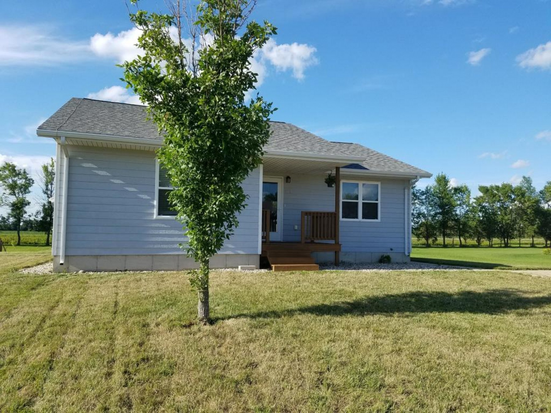 119 Twin Oaks Lane, Brookings, SD 57006