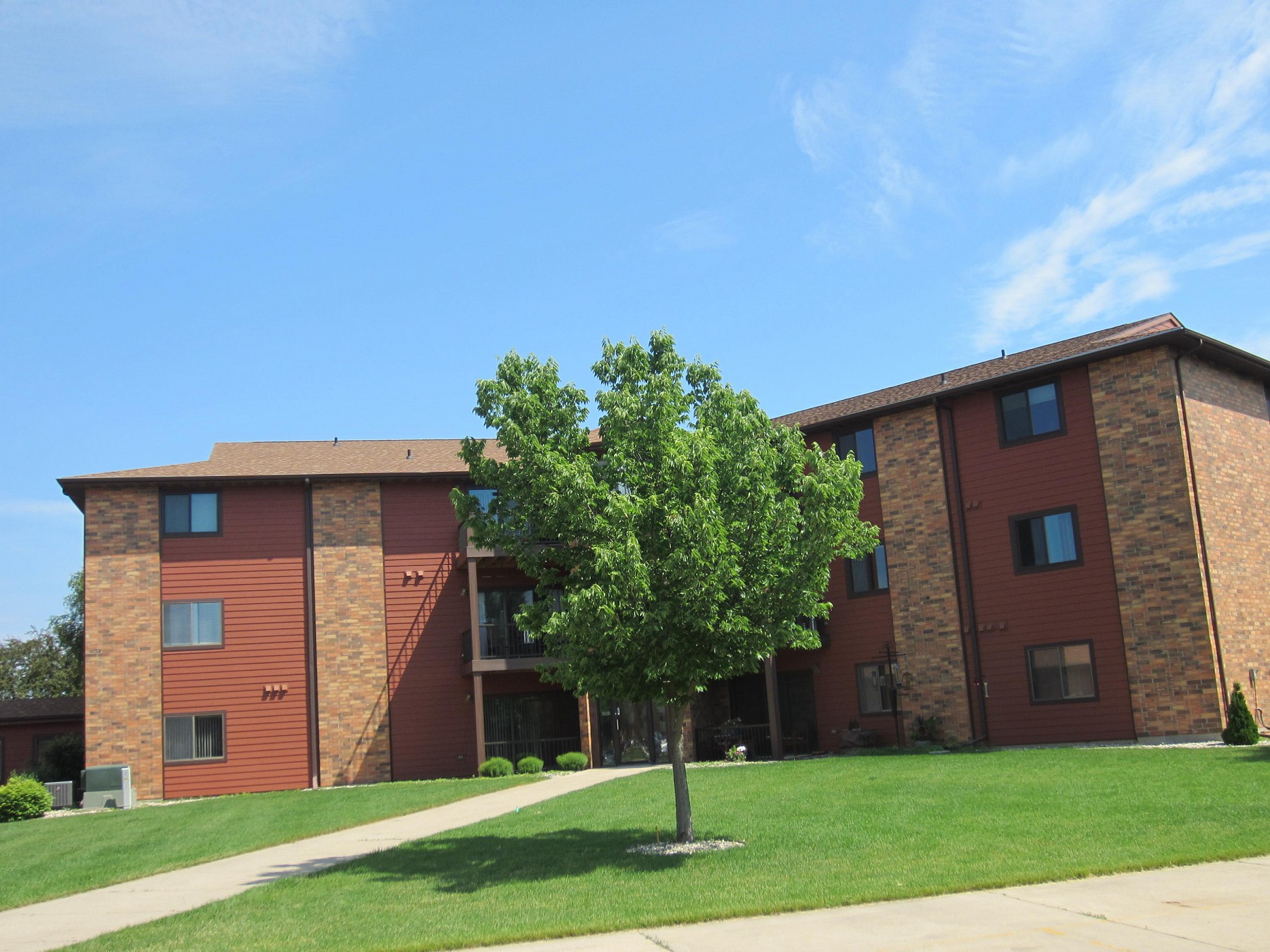 808 Christine Avenue, Brookings, SD 57006