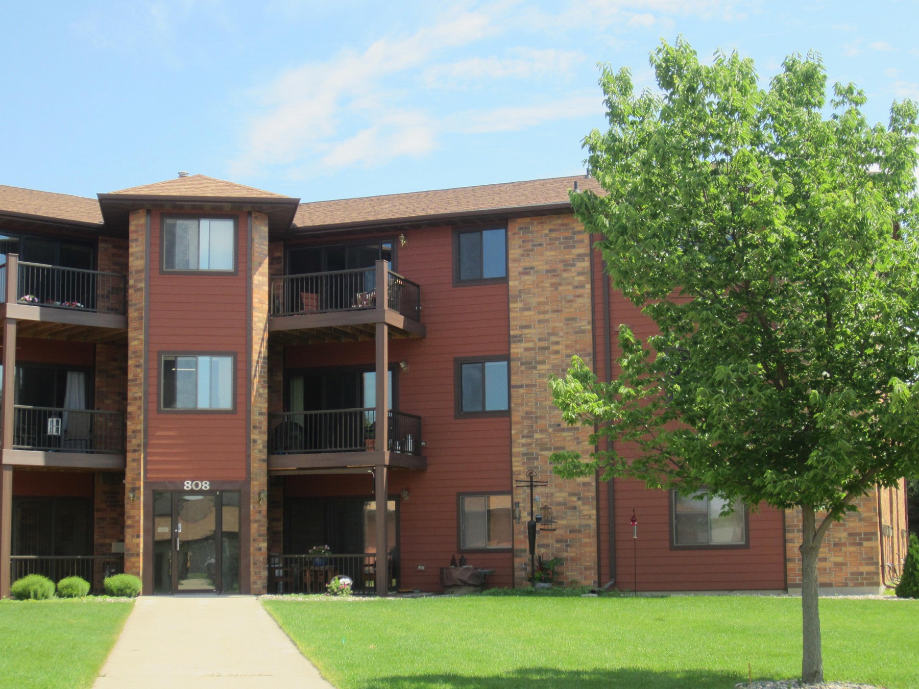 808 Christine Avenue, Brookings, SD 57006