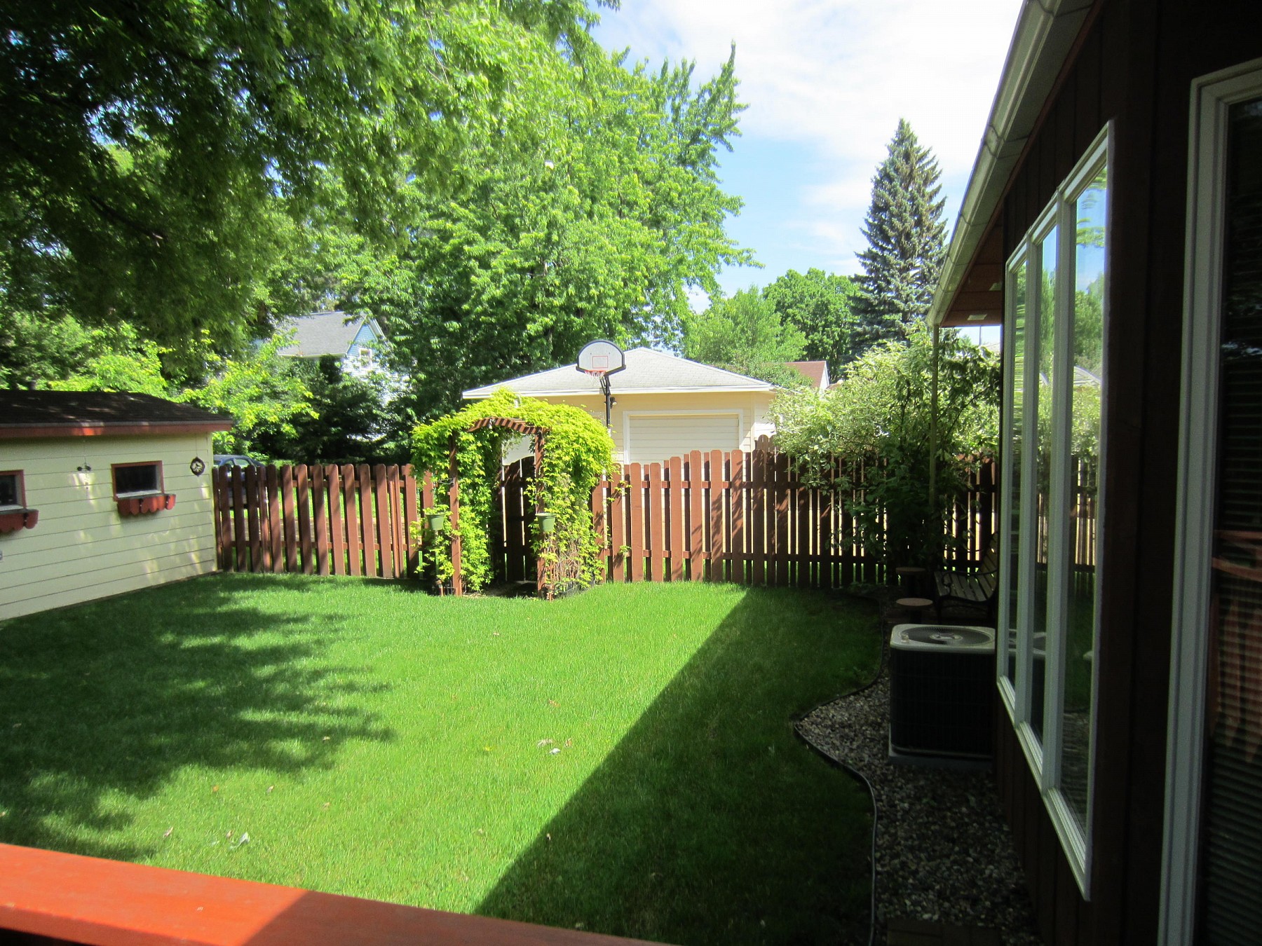 209 14th Avenue, Brookings, SD 57006