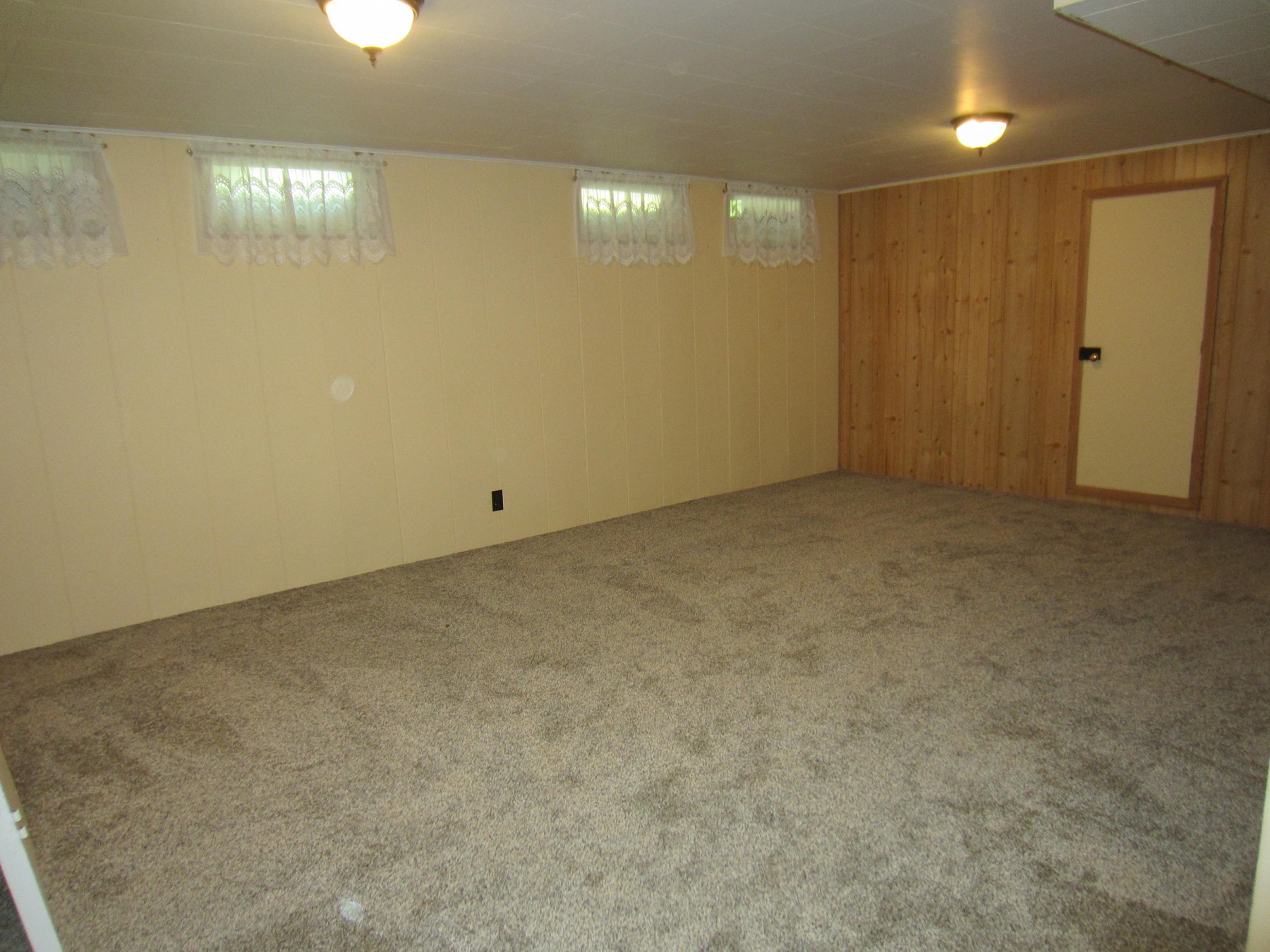 209 14th Avenue, Brookings, SD 57006