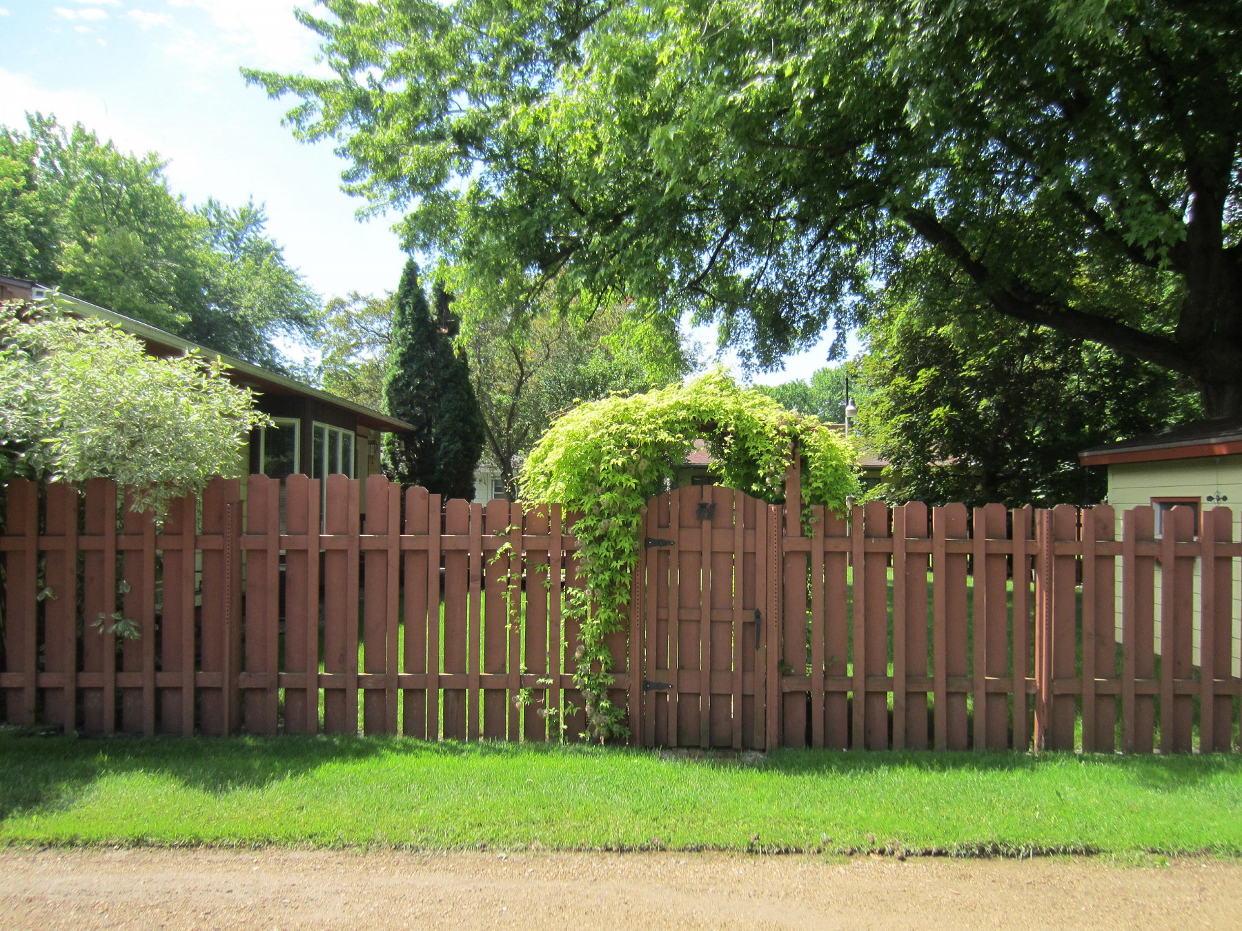 209 14th Avenue, Brookings, SD 57006