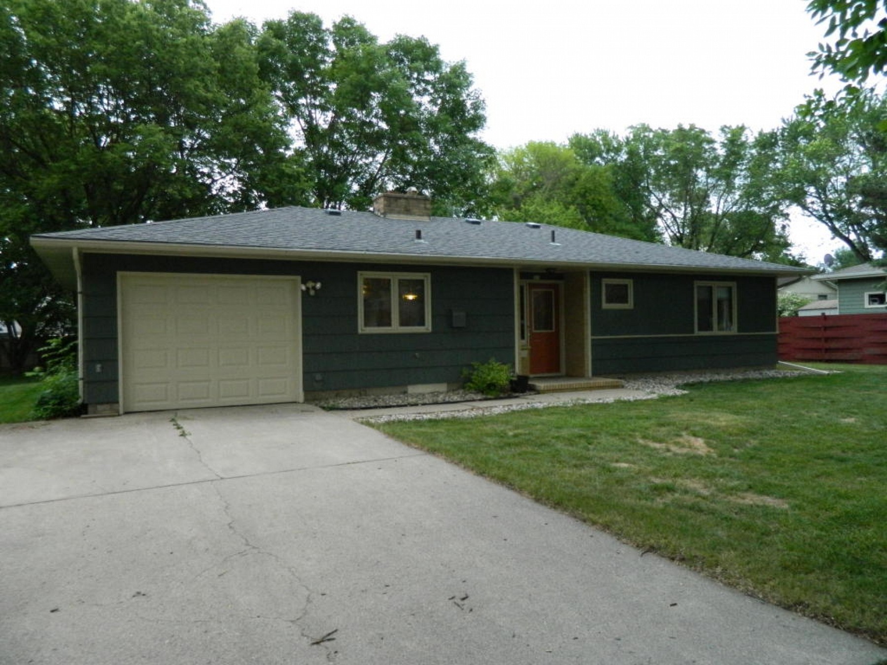 312 State Avenue, Brookings, SD 57006