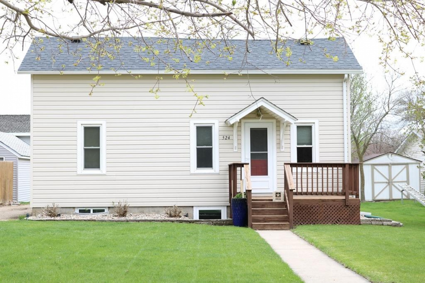 524 Astrachan Avenue, Volga, SD 57071