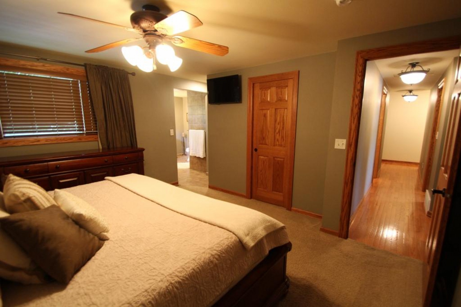 310 19th Avenue S, Brookings, SD 57006