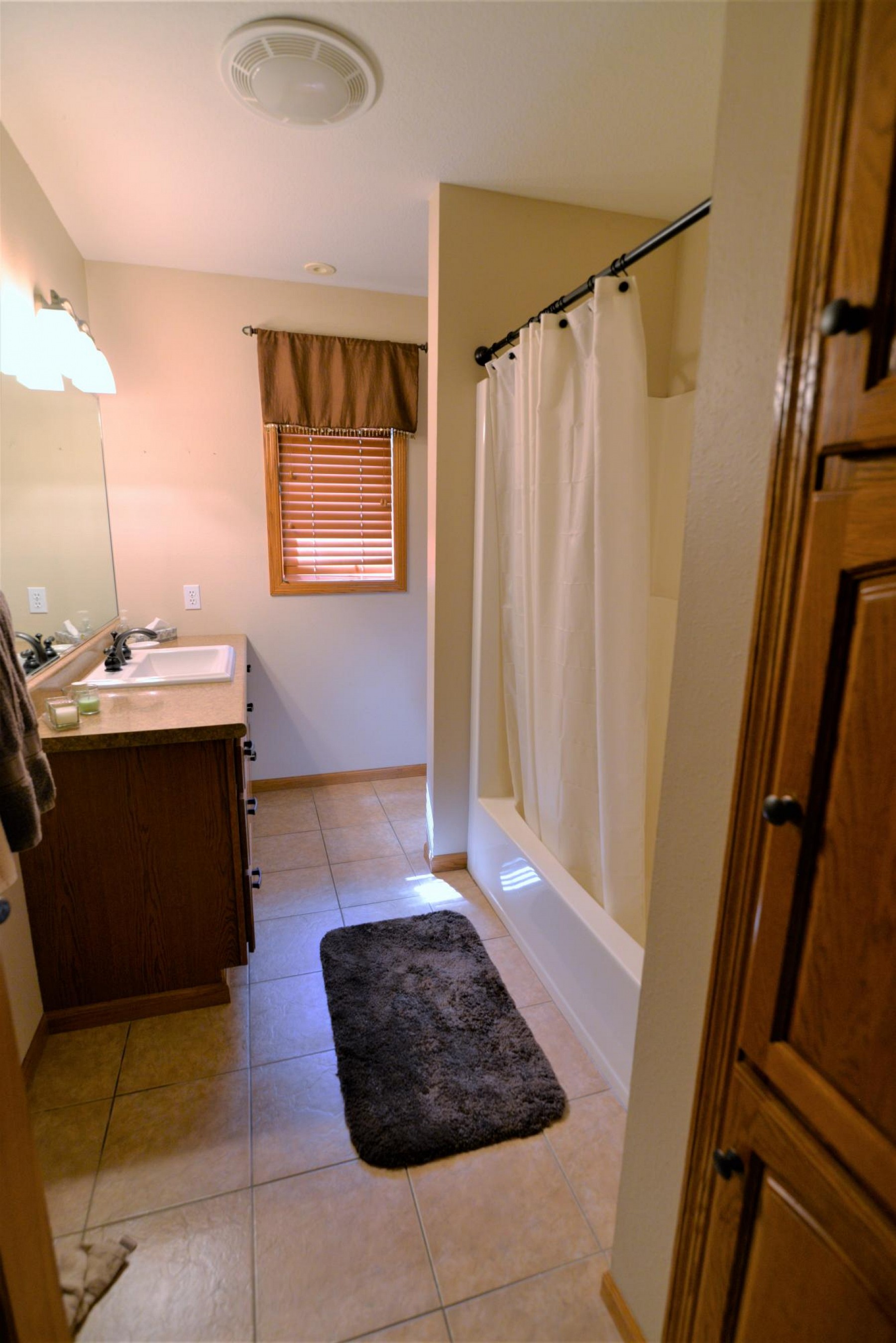 817 12th Street S, Brookings, SD 57006