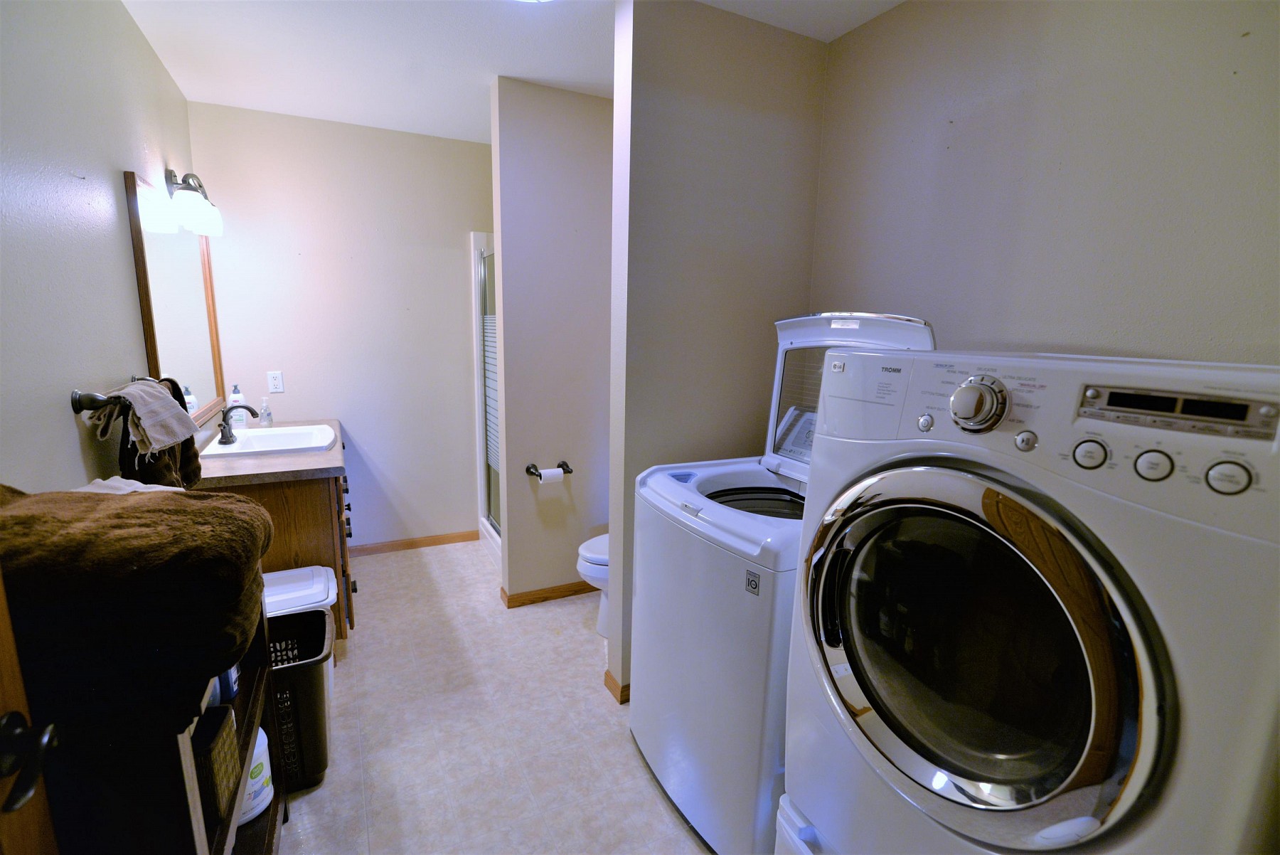 817 12th Street S, Brookings, SD 57006