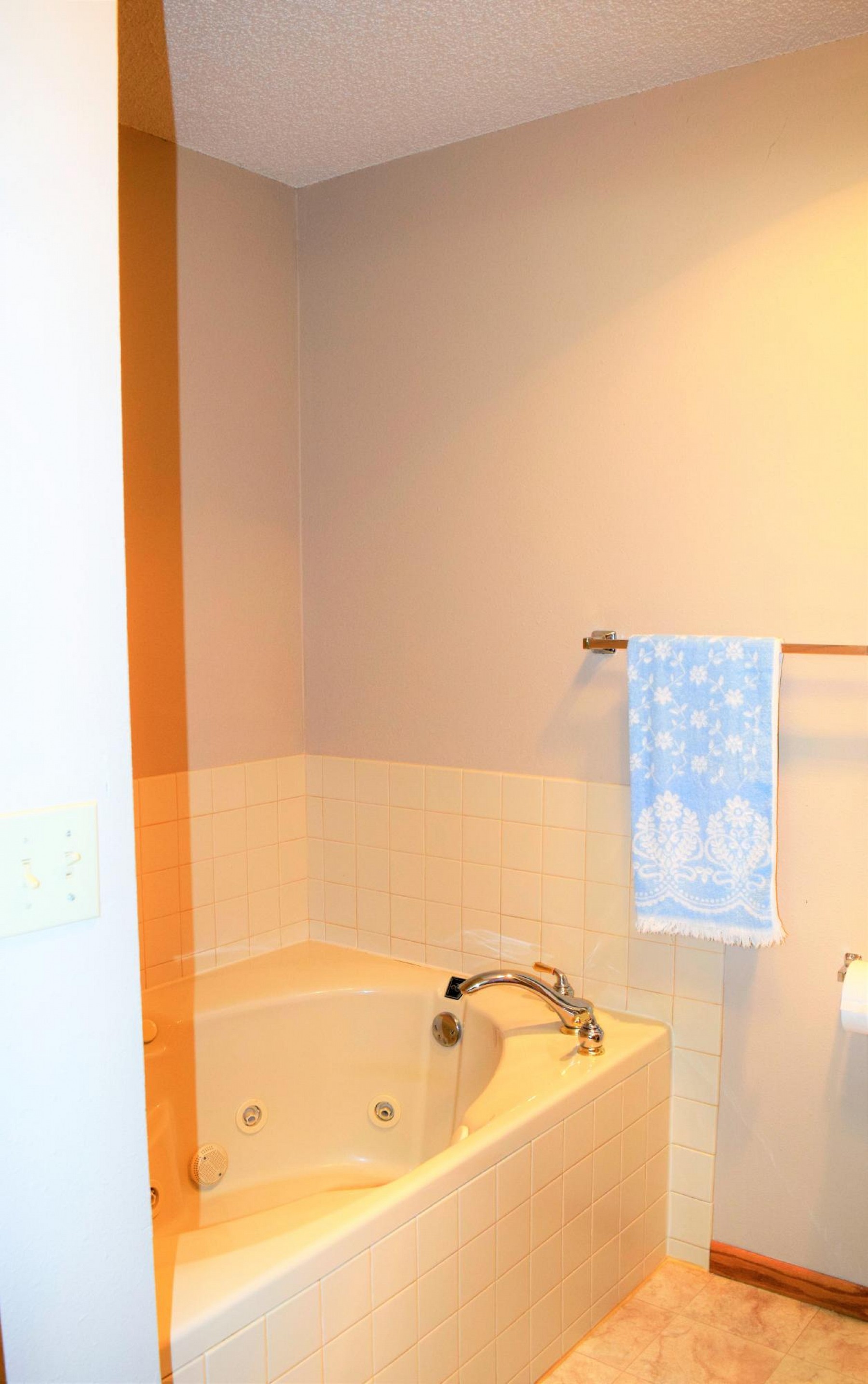 1318 Trail Ridge Circle, Brookings, SD 57006