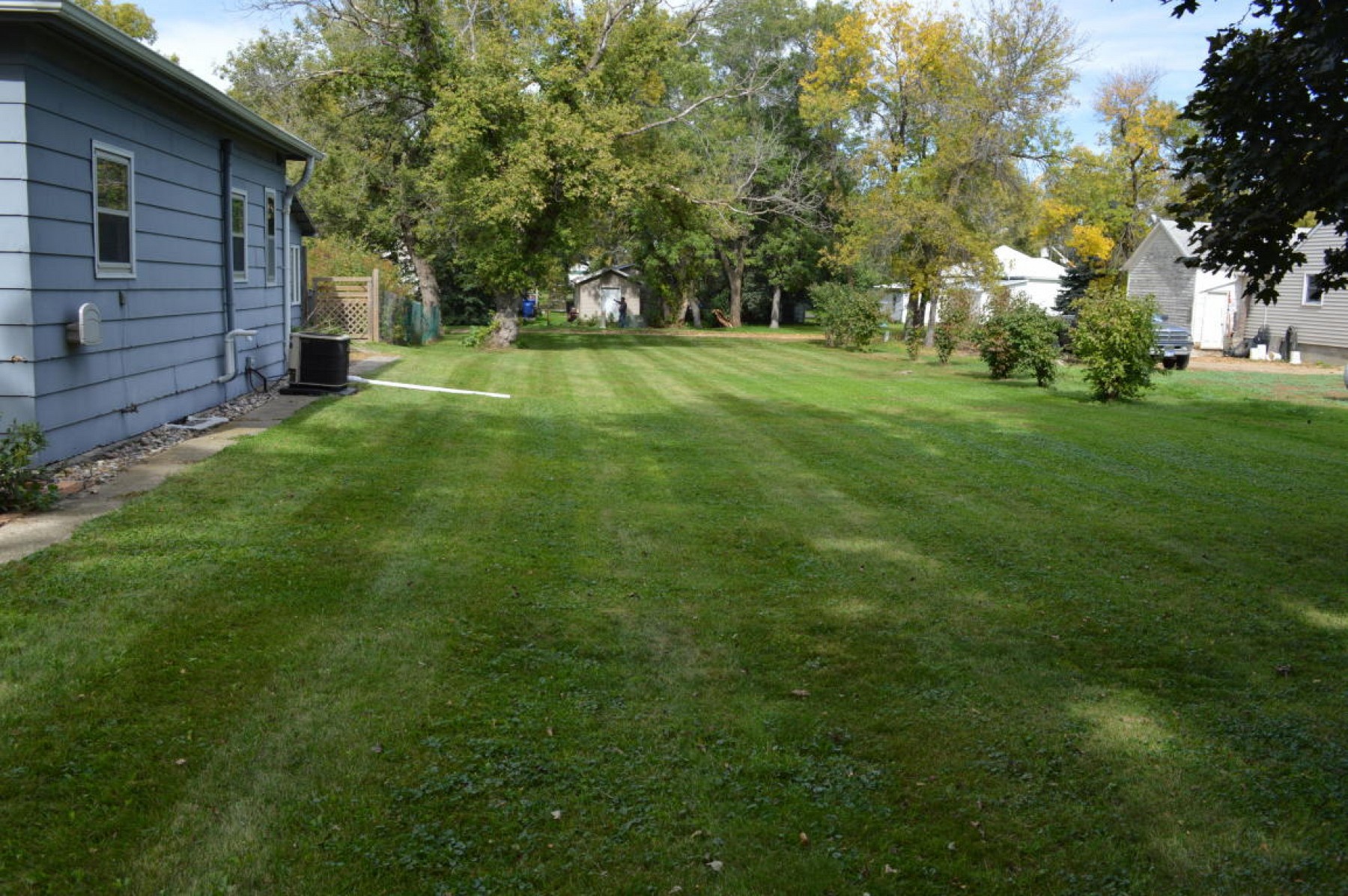 306 5th Street, White, SD 57276