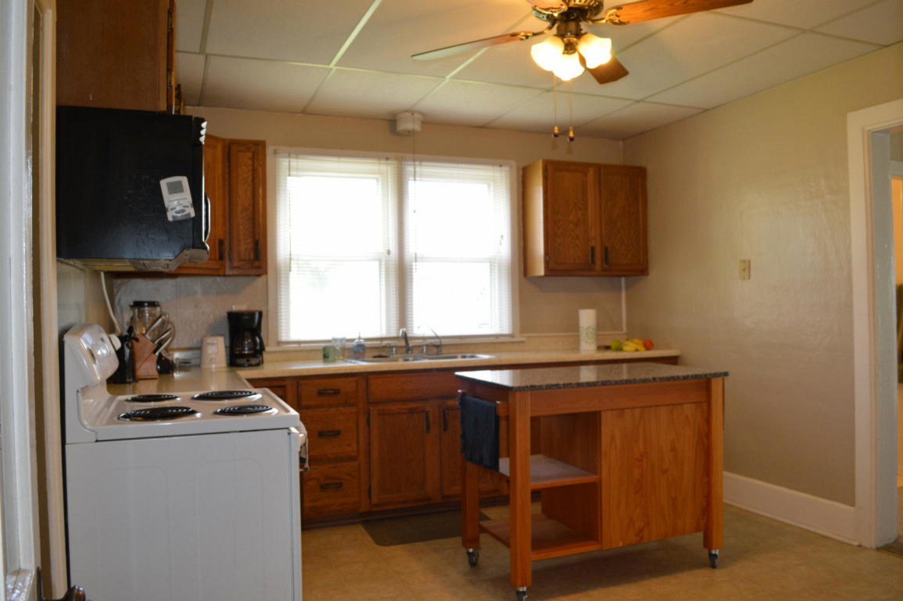 306 5th Street, White, SD 57276