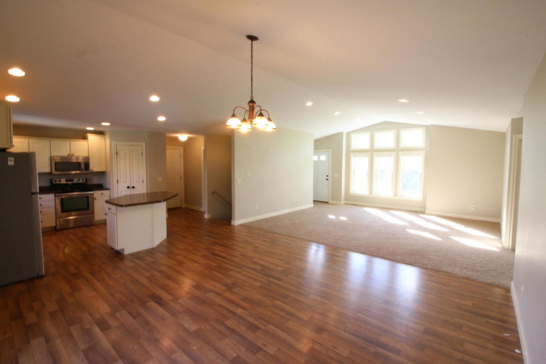 304 1ST Street, White, SD 57276