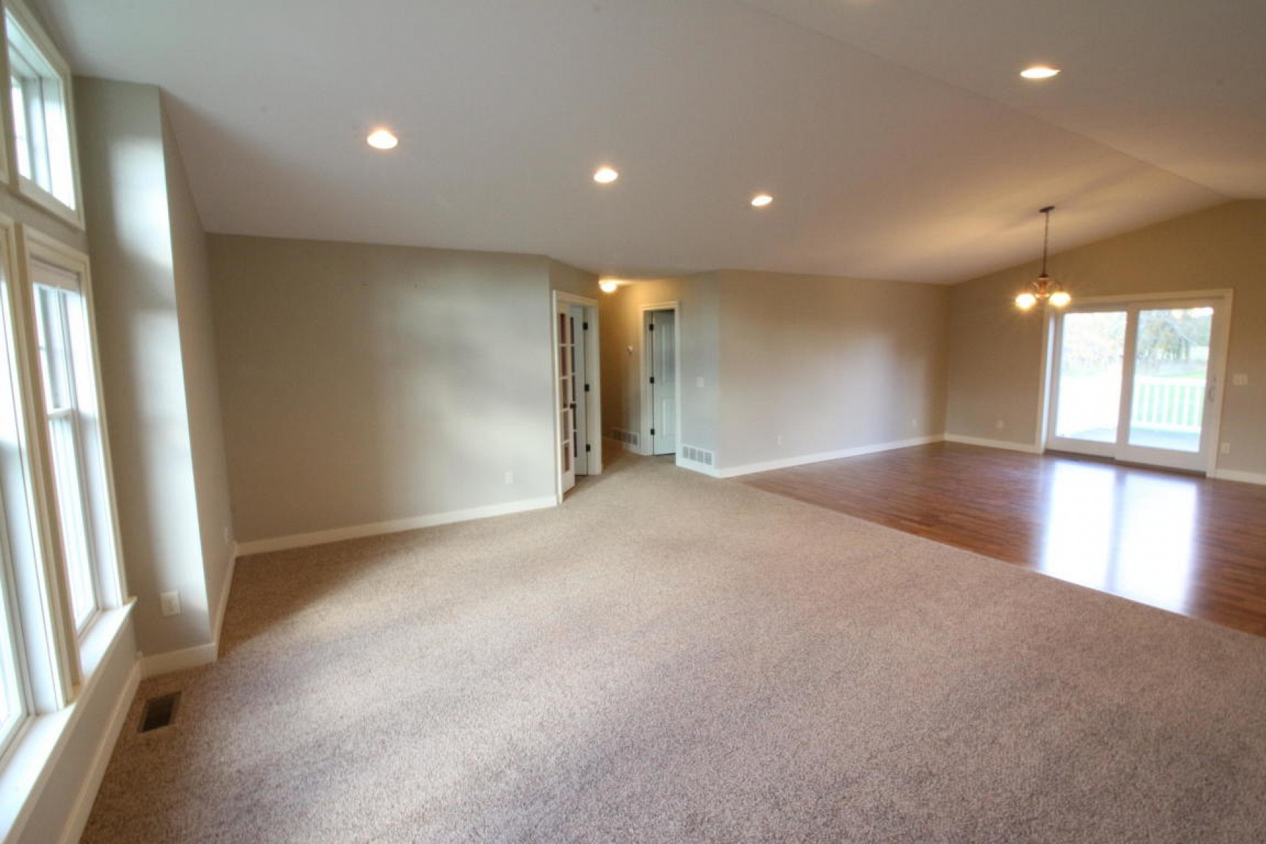 304 1ST Street, White, SD 57276