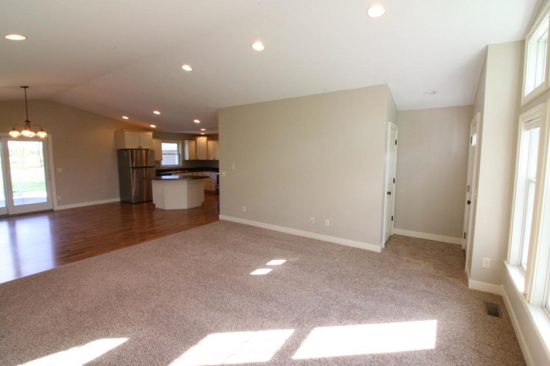 304 1ST Street, White, SD 57276