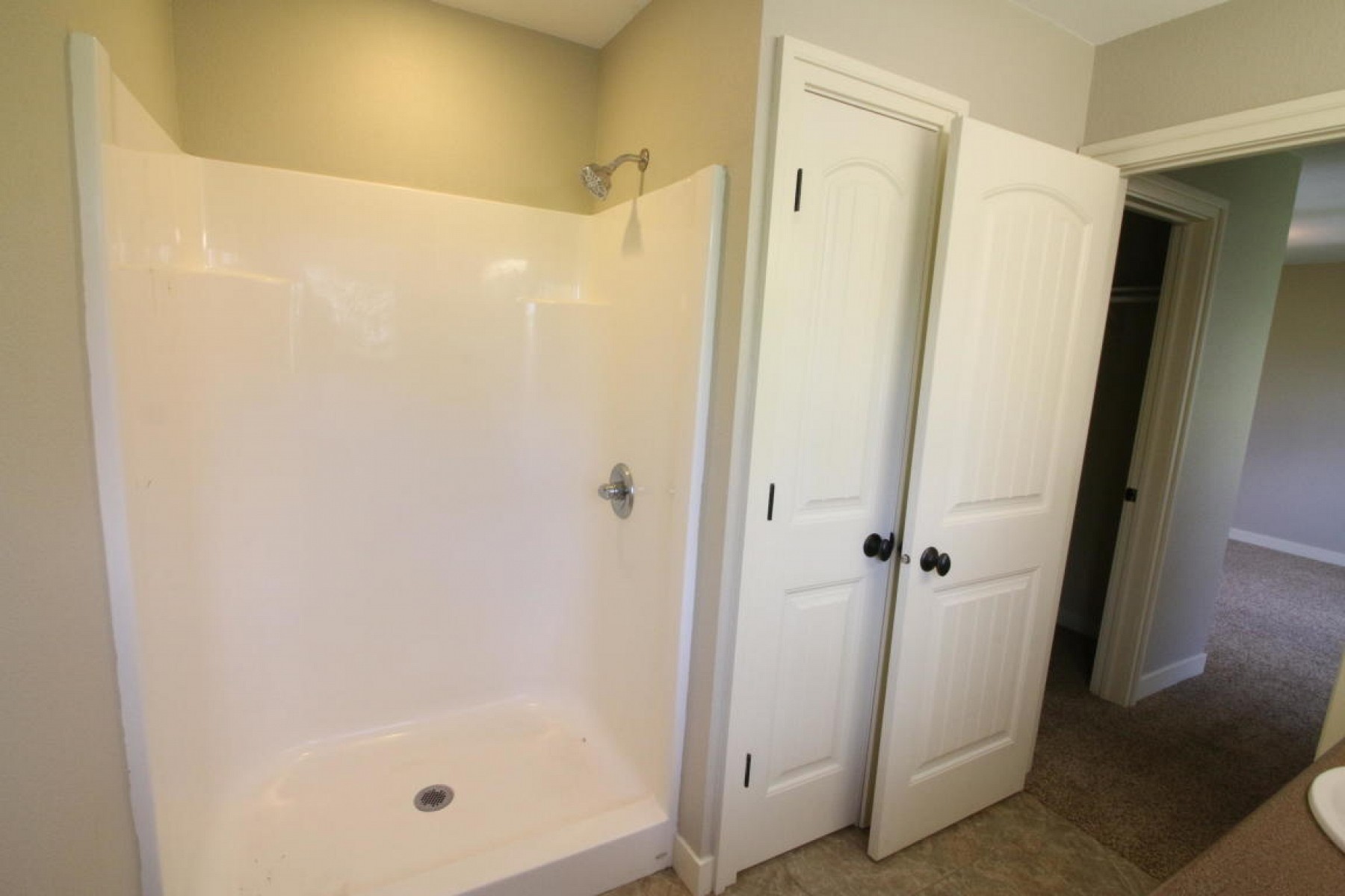 304 1ST Street, White, SD 57276