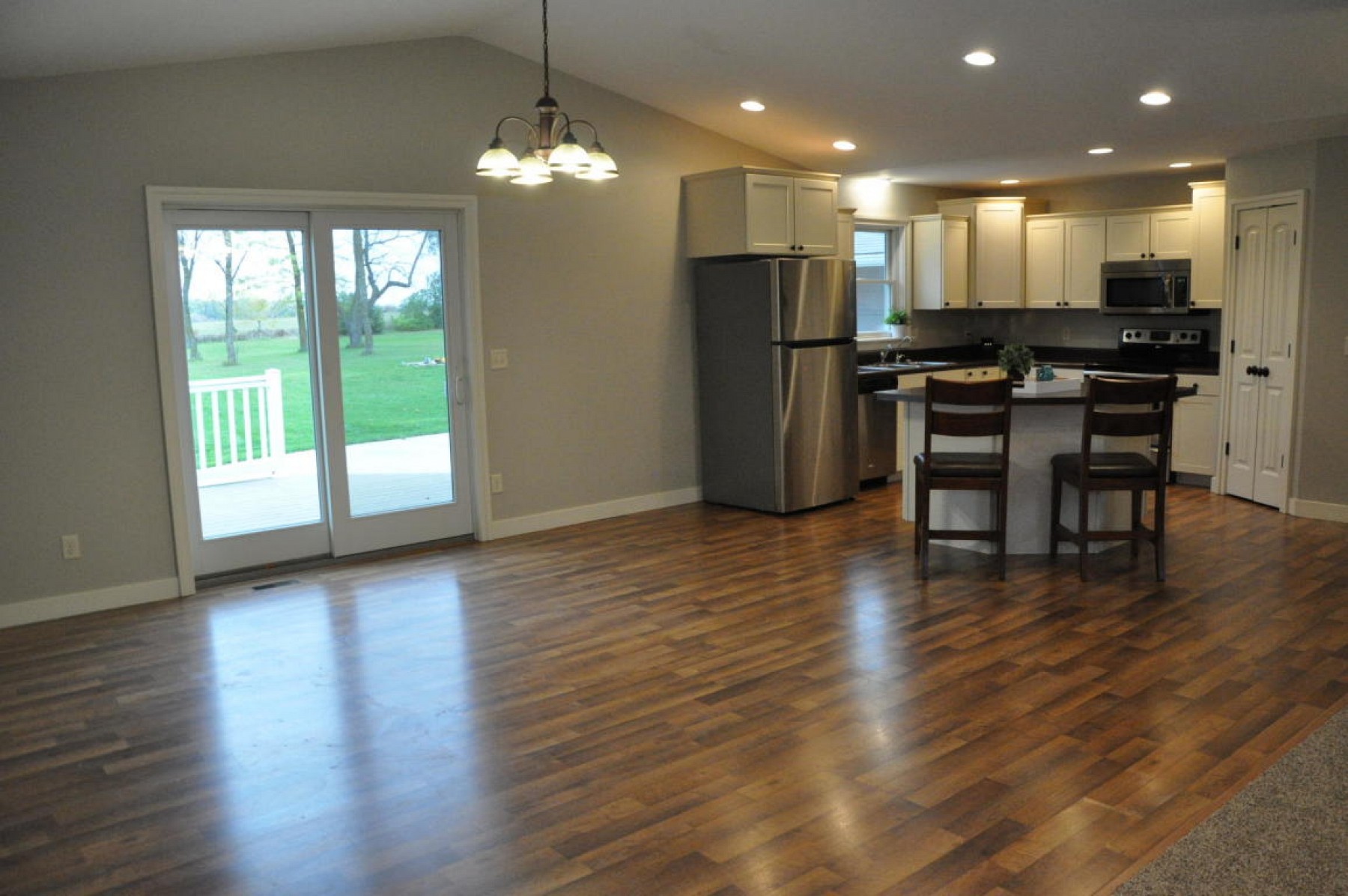 304 1ST Street, White, SD 57276