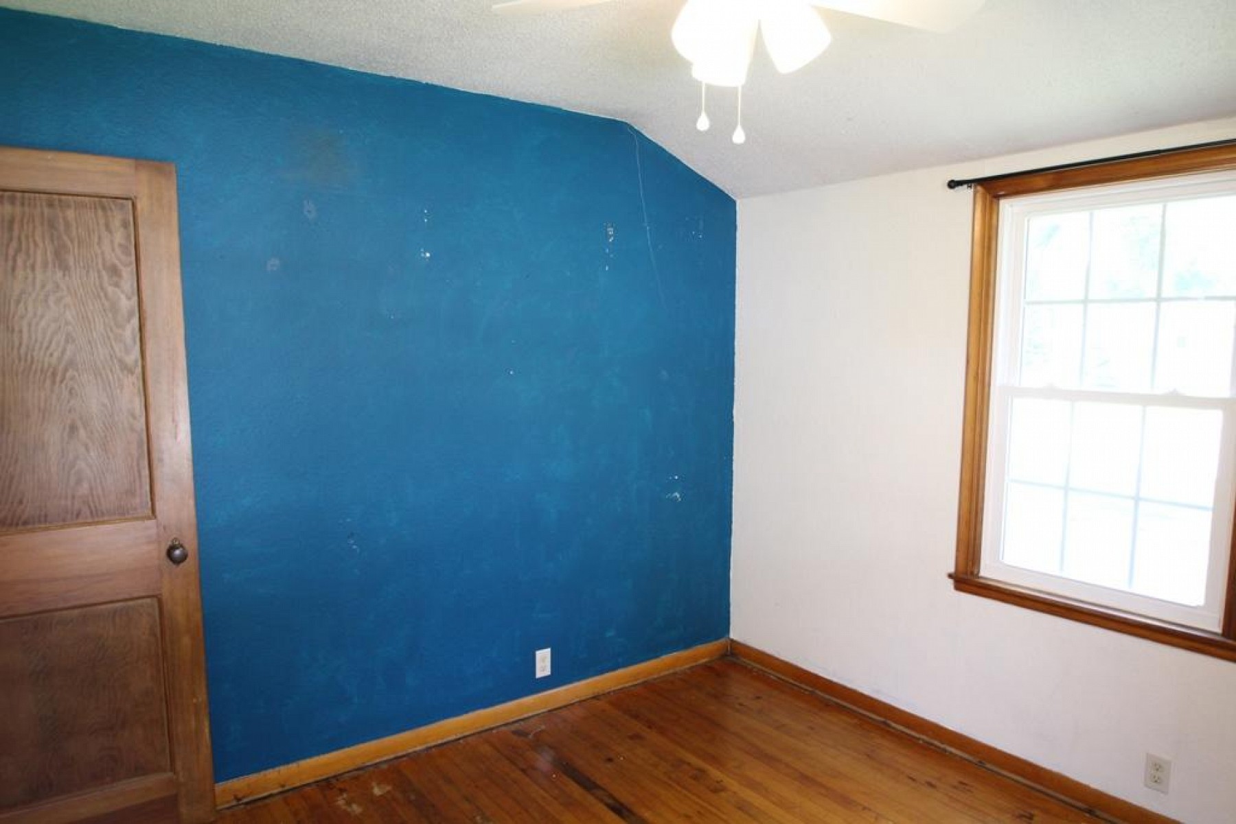 104 7th Street W, Brookings, SD 57006