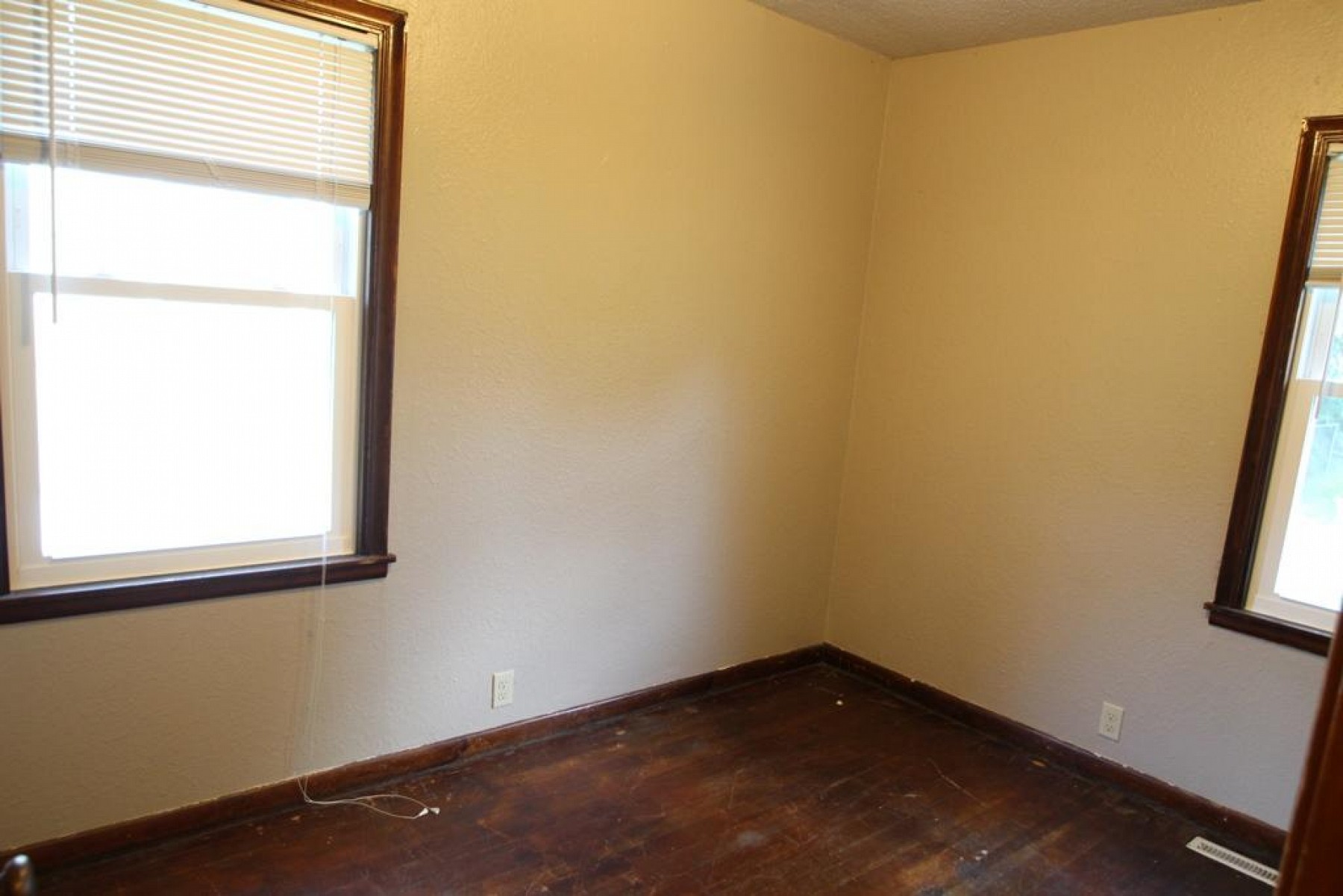 104 7th Street W, Brookings, SD 57006