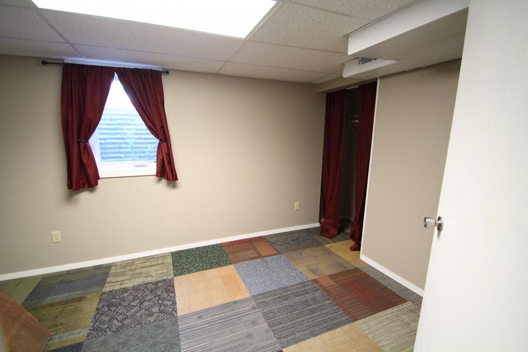 104 7th Street W, Brookings, SD 57006