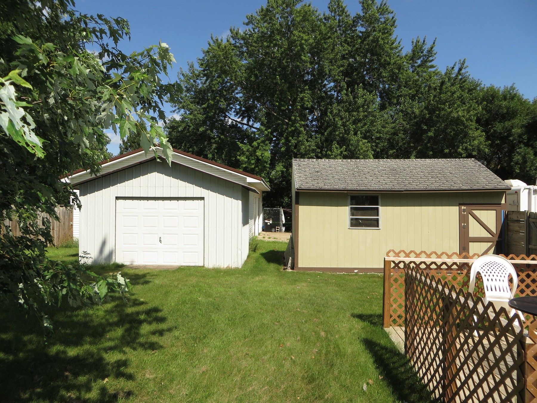221 37th Street S, Brookings, SD 57006
