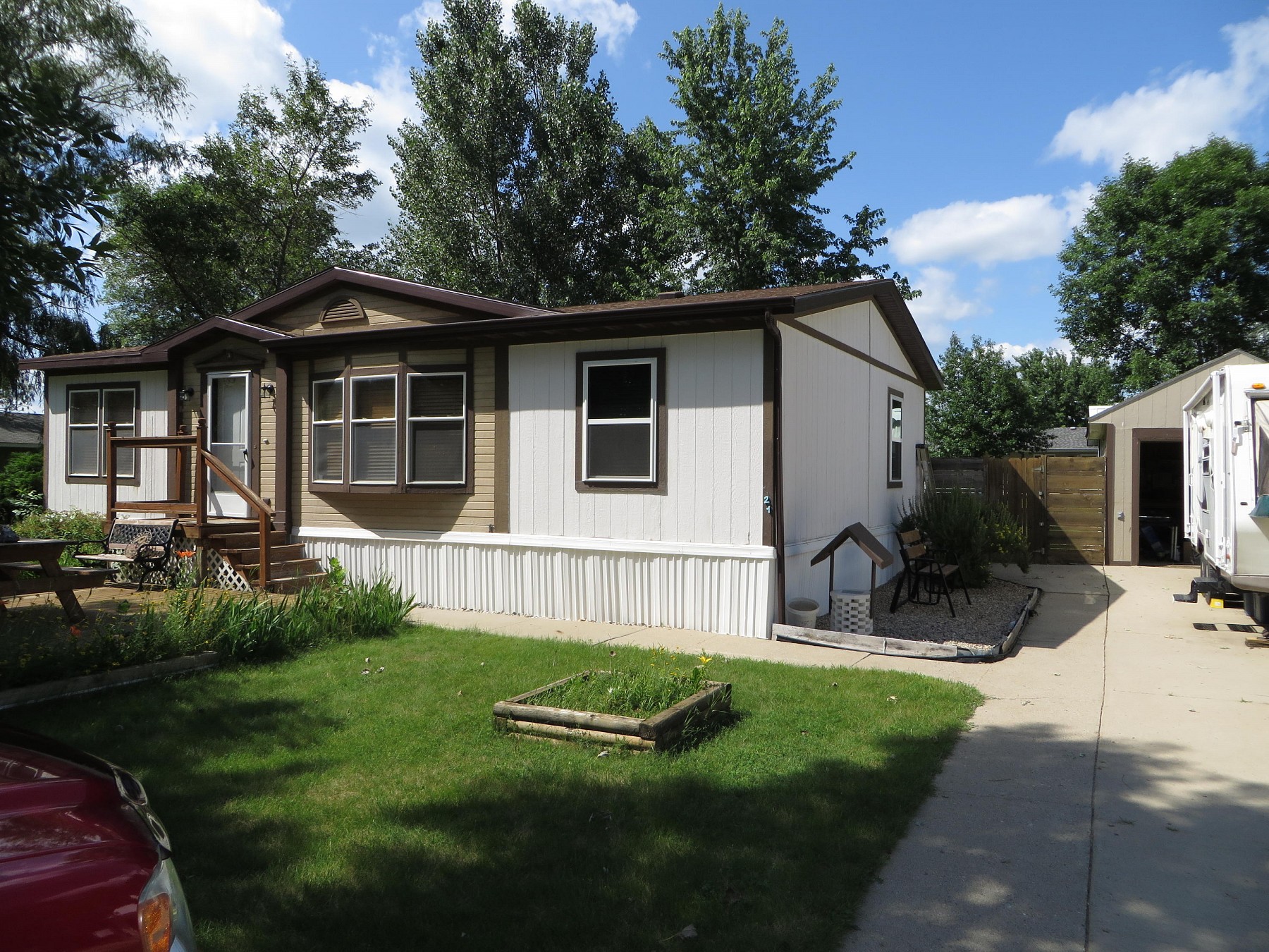 221 37th Street S, Brookings, SD 57006