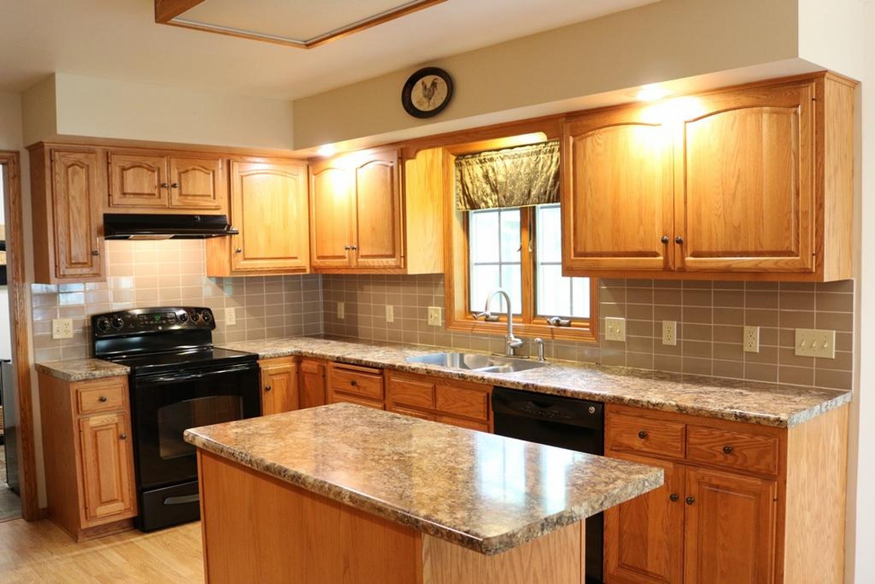 120 Pine Ridge Road, Brookings, SD 57006